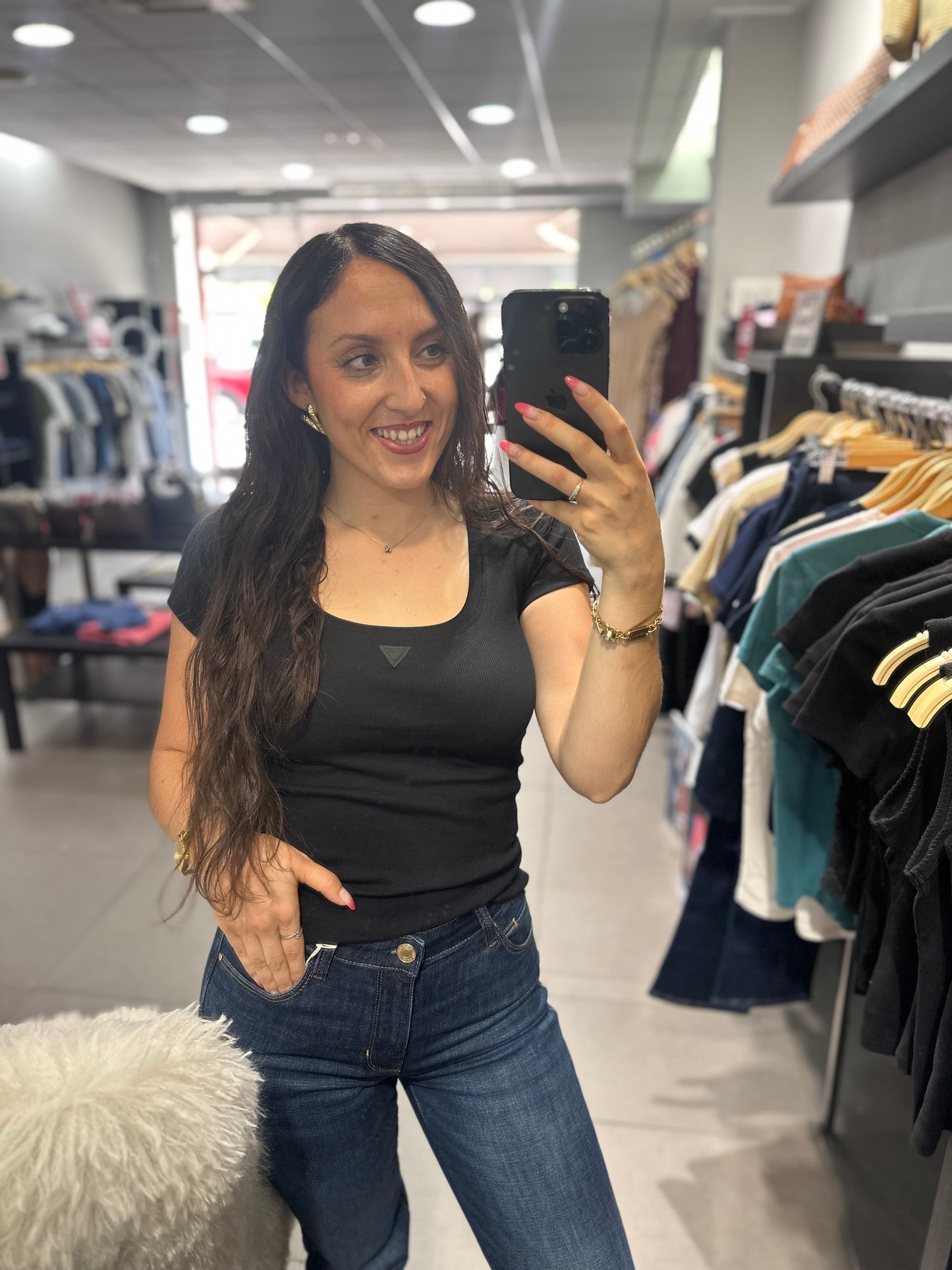 Camiseta Guess canalé negra