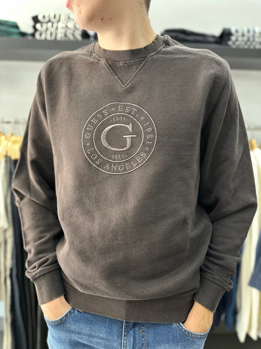 Sudadera Guess marrón chocolate logo bordado