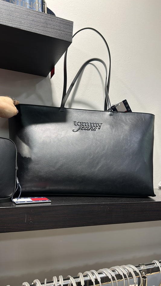 BOLSO TOMMY RECTANGULAR NEGRO