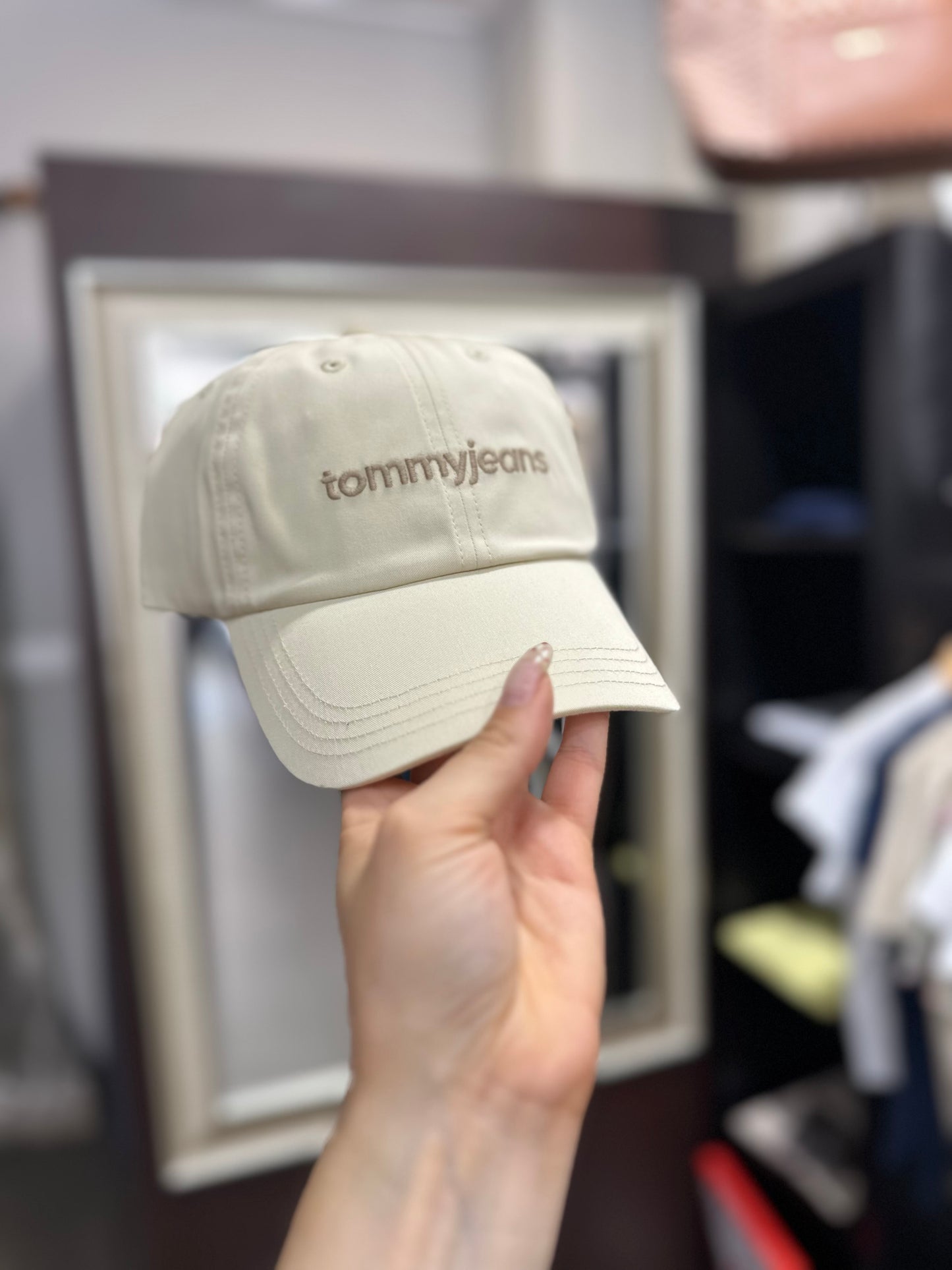 GORRA TOMMY JEANS BEIGE