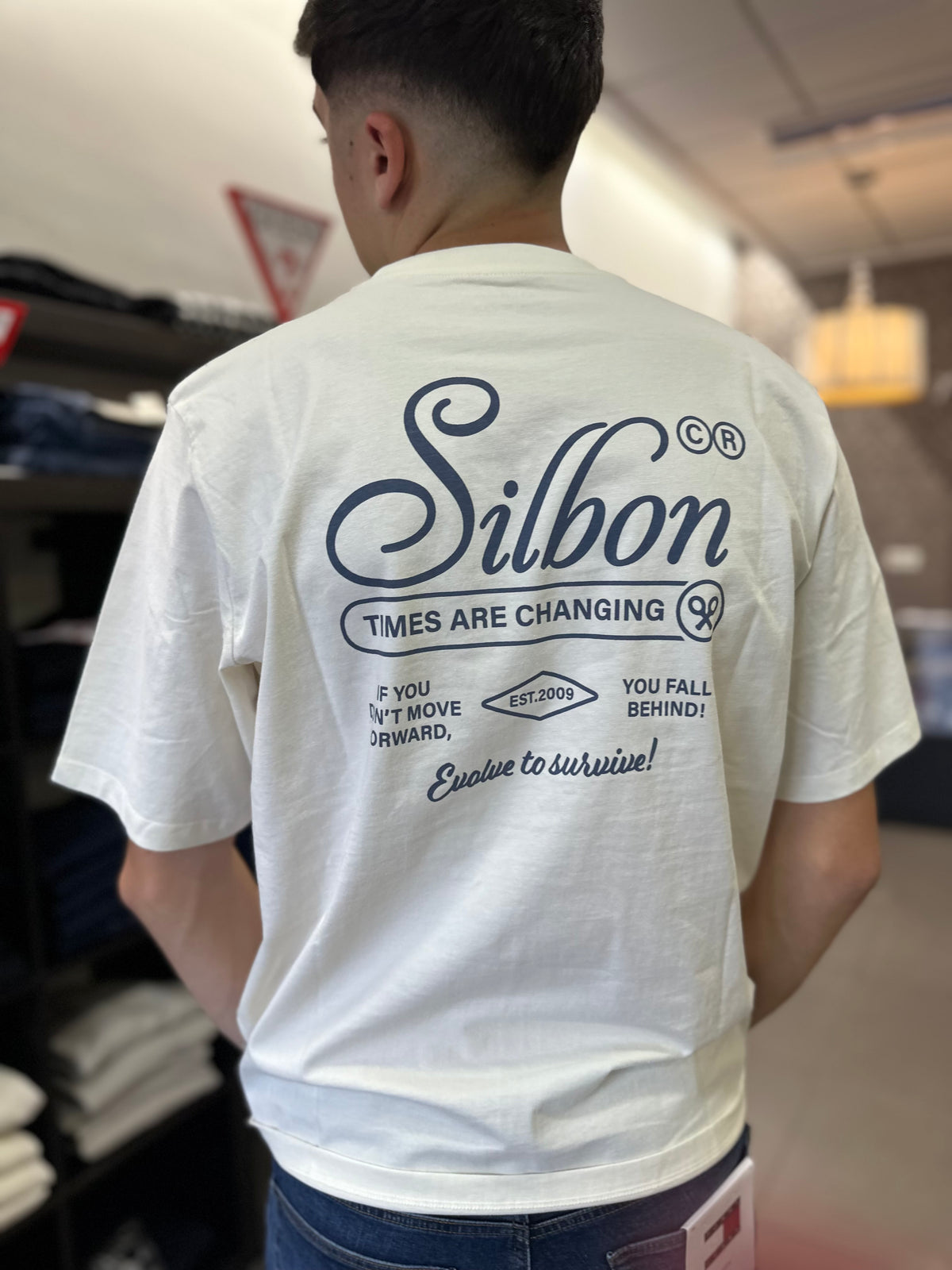 Camiseta Silbon cruda logo espalda