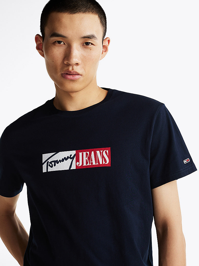 Camiseta Tommy Jeans de corte slim con logo distintivo hombre