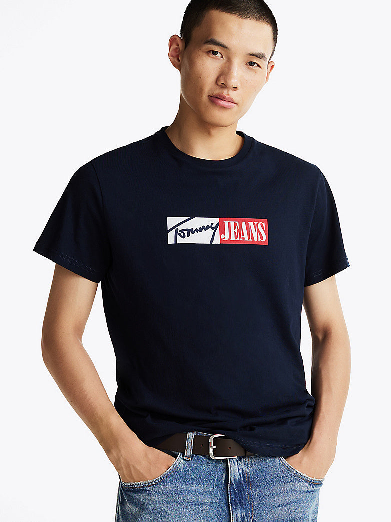 Camiseta Tommy Jeans de corte slim con logo distintivo hombre