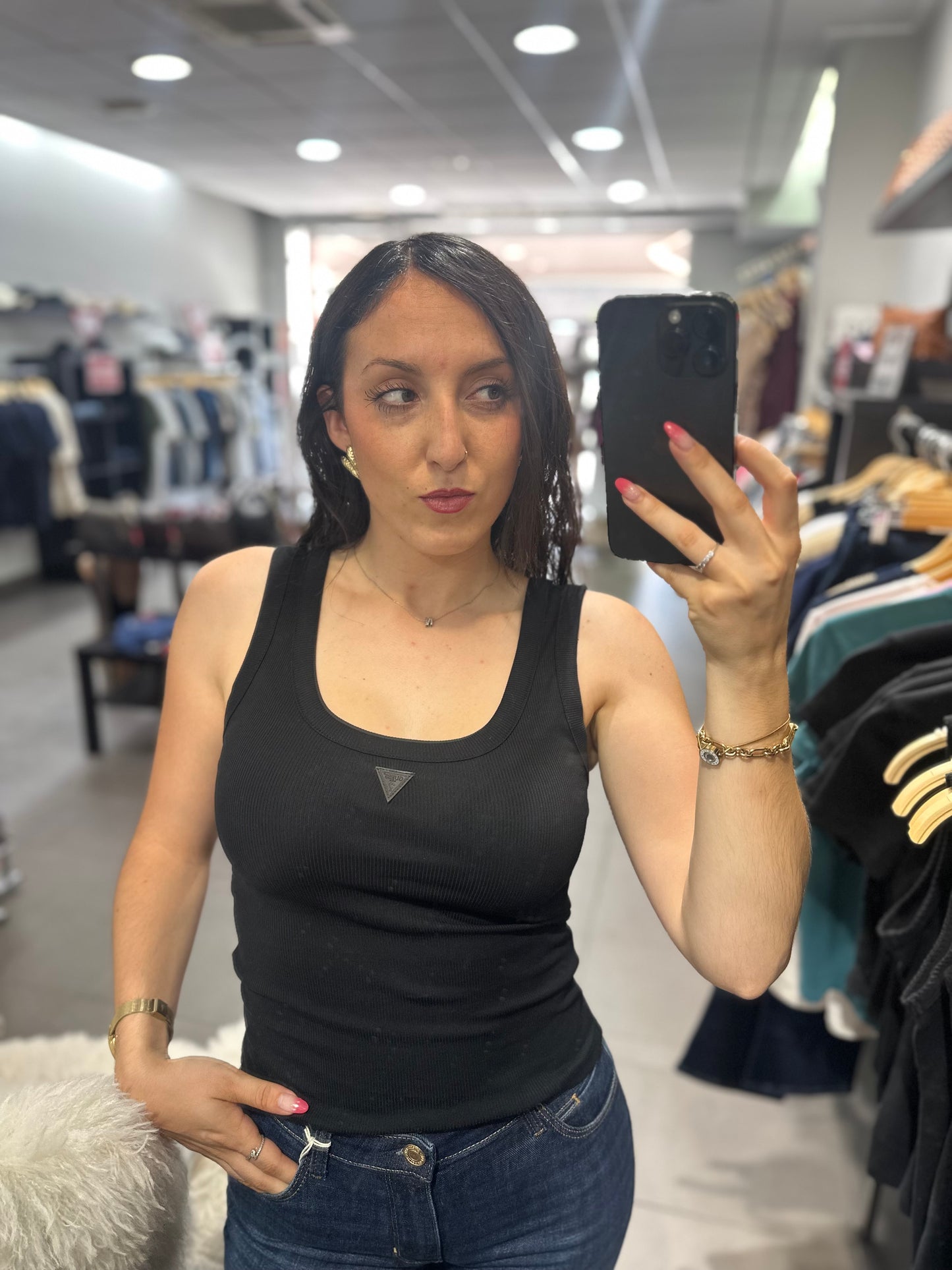 Camiseta Guess tirantes negra