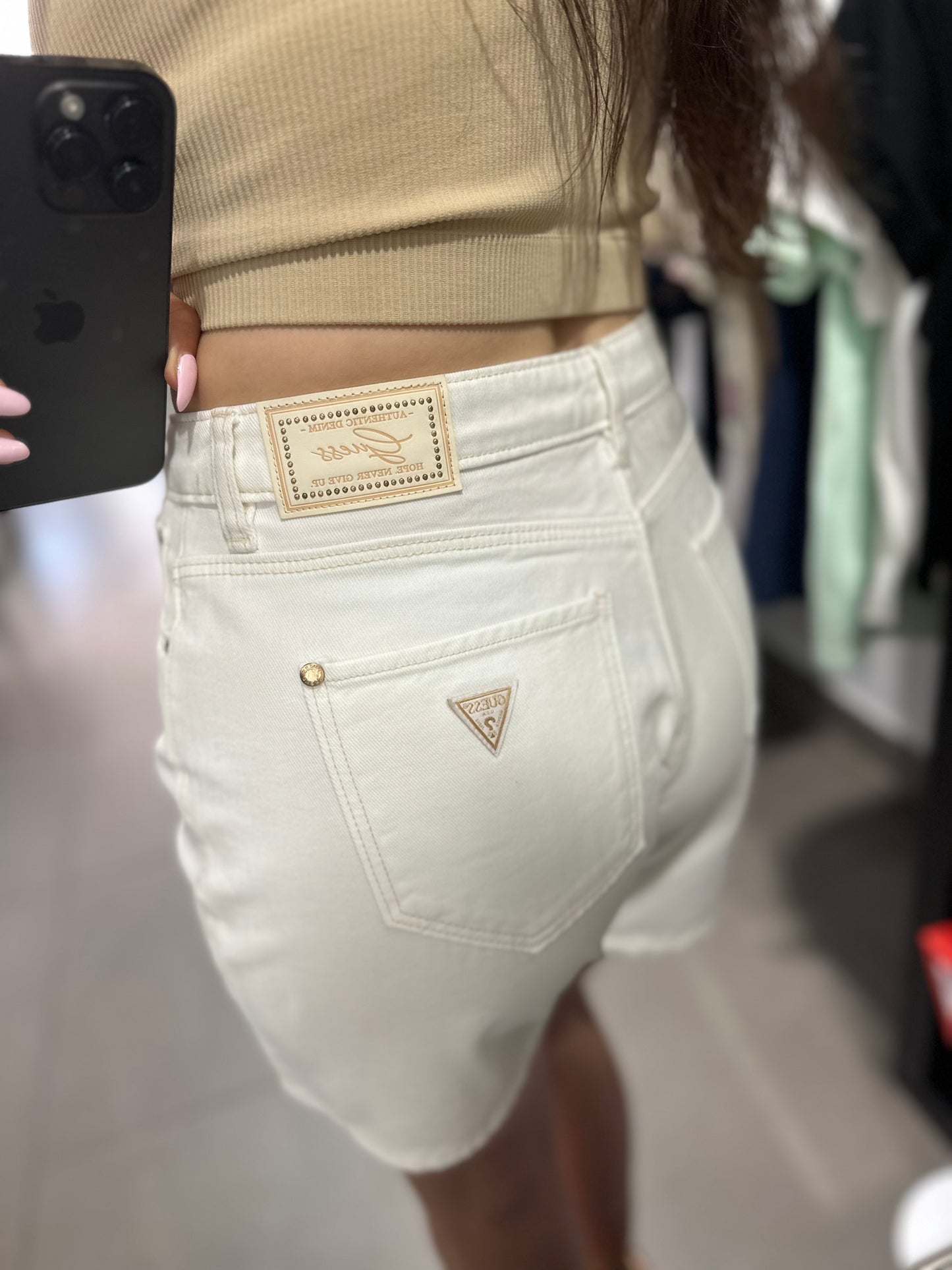 Short Guess blanco logo dorado