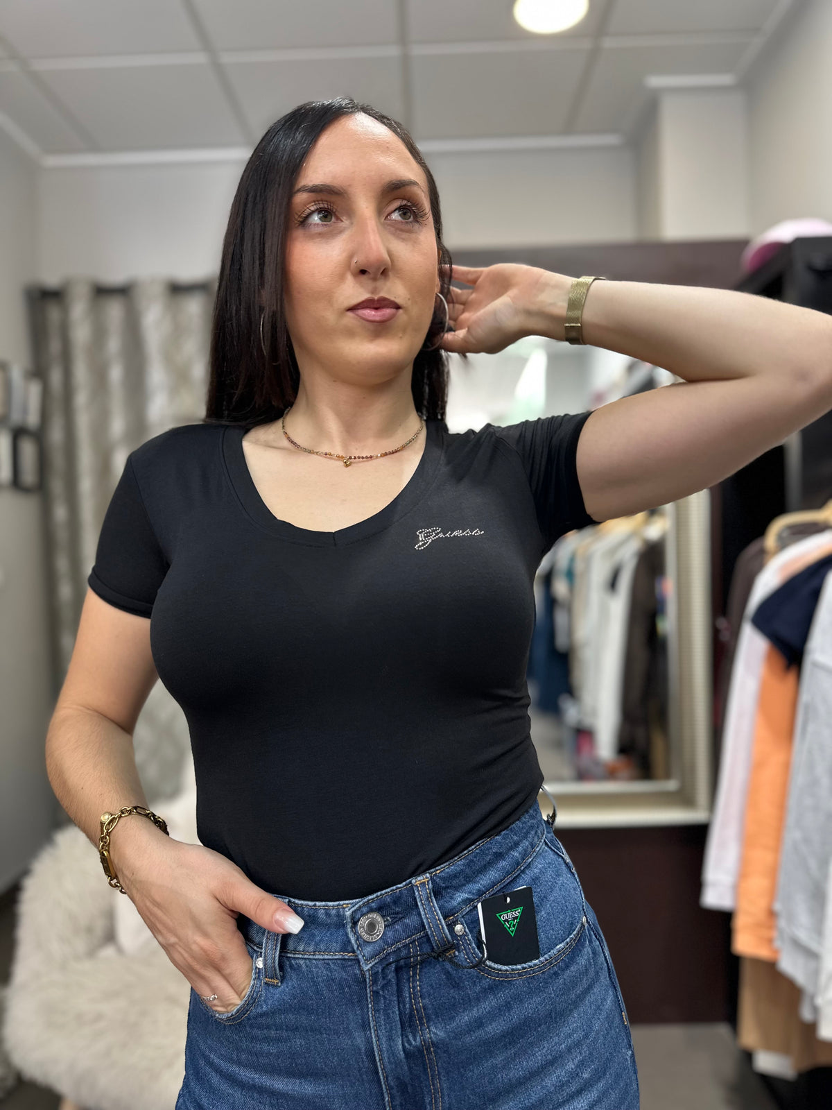 Camiseta Guess negra tencel