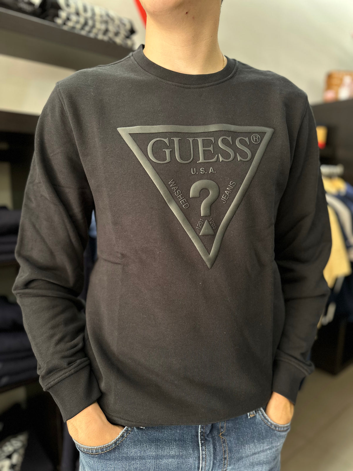 Sudadera Guess básica negra