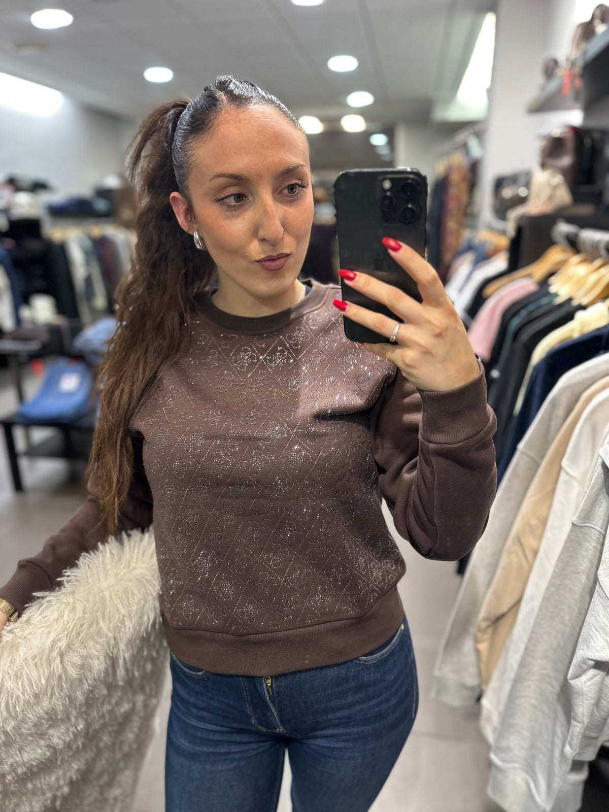 Sudadera Guess estampado 4g brillo