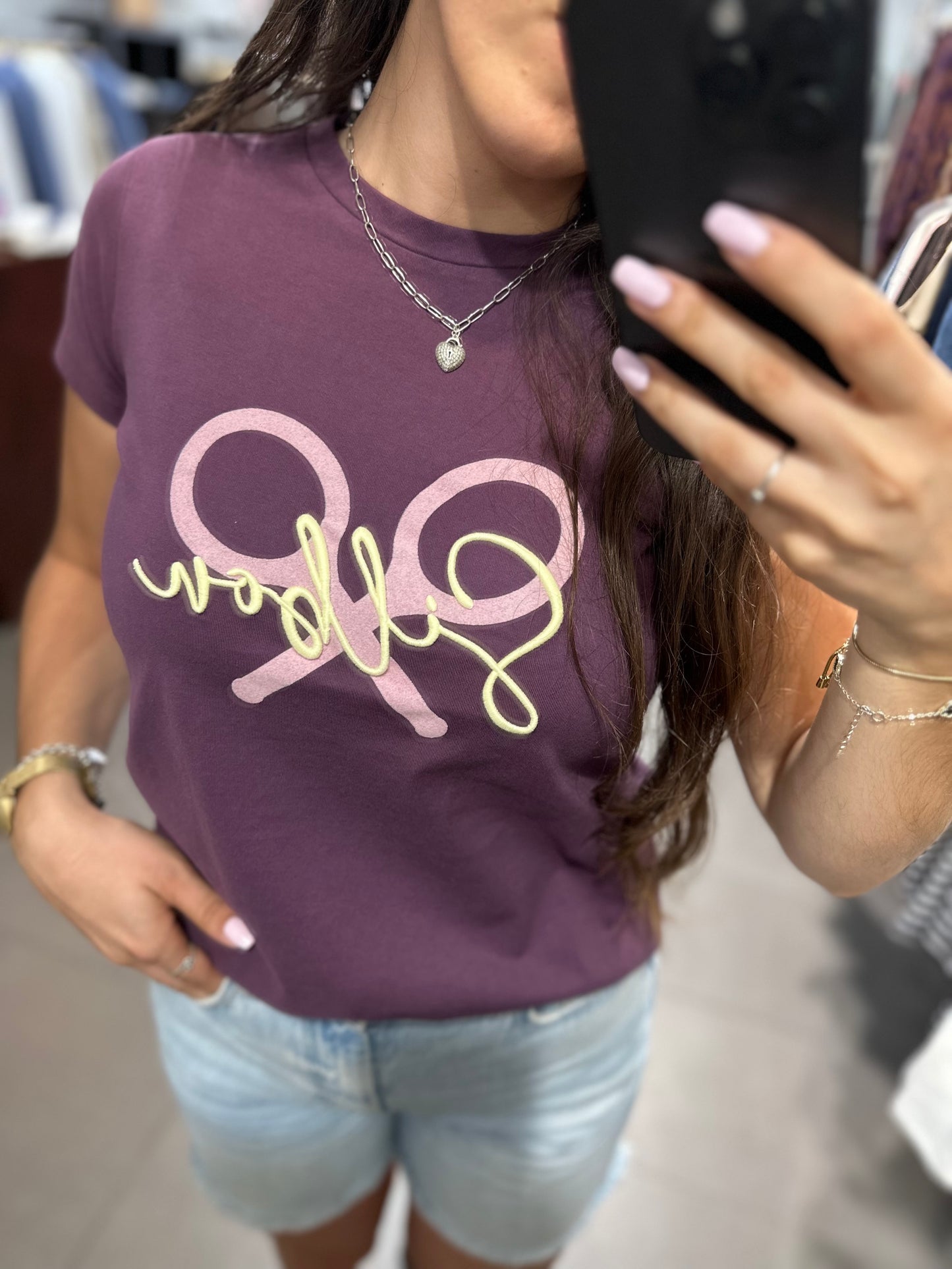 CAMISETA SILBON BERENJENA CON LOGO BORDADO