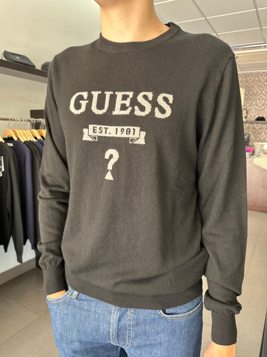 JERSEY GUESS NEGRO CON LOGO