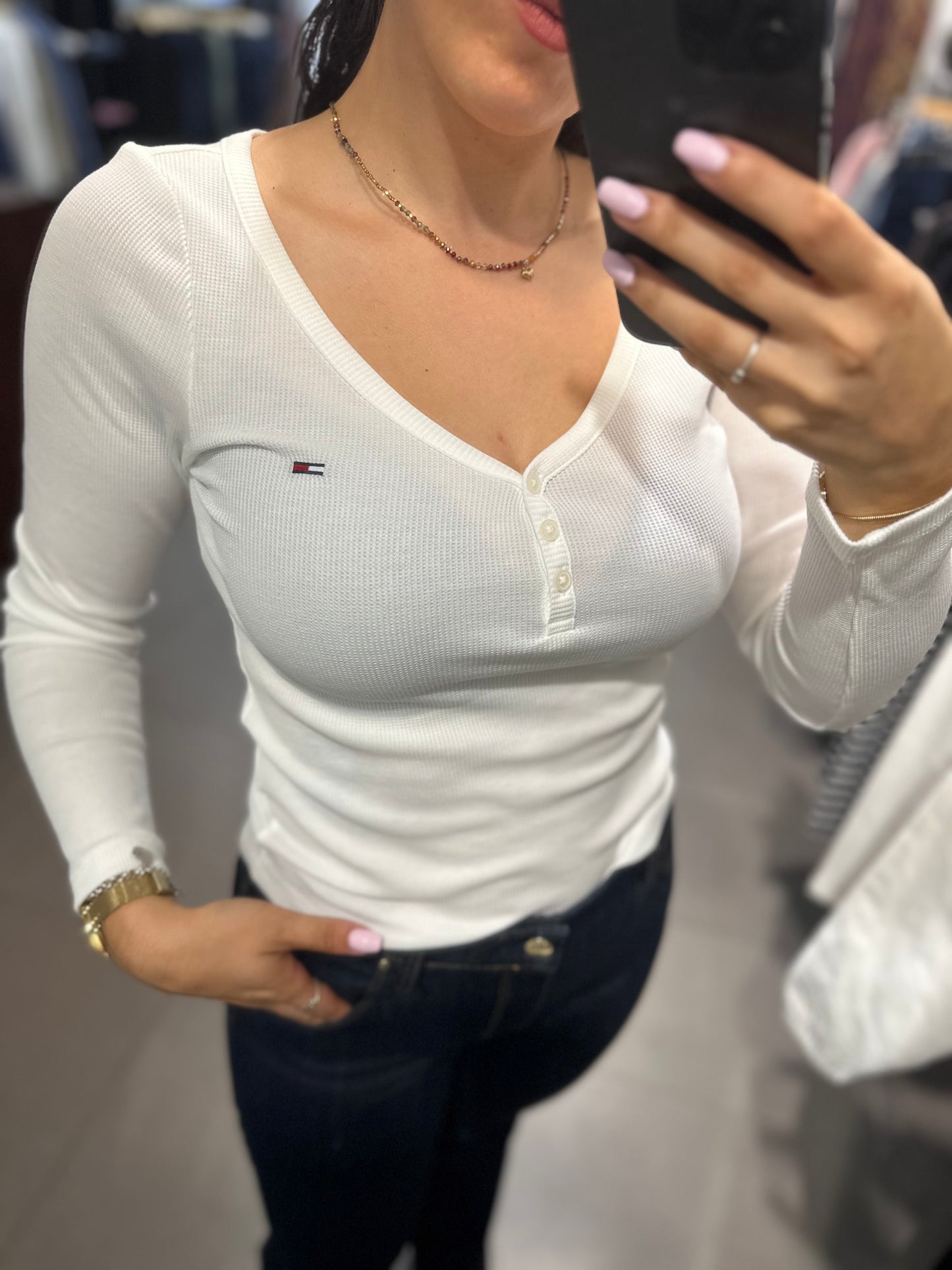 CAMISETA TOMMY JEANS CANALÉ BLANCO CON LOGO BORDADO
