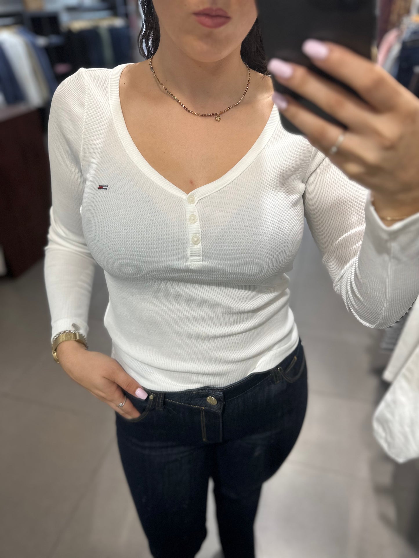 CAMISETA TOMMY JEANS CANALÉ BLANCO CON LOGO BORDADO