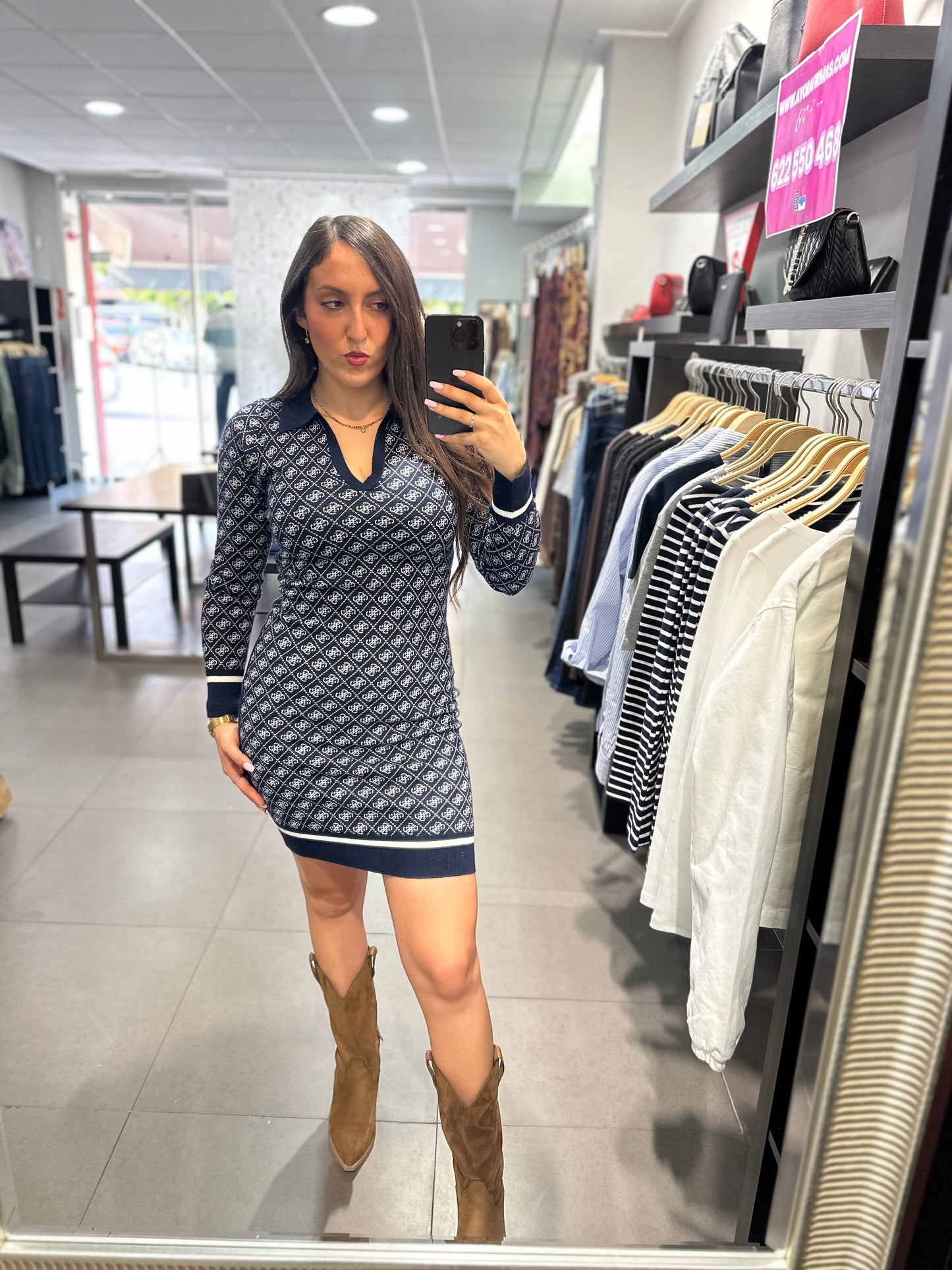VESTIDO GUESS PUNTO AZUL MARINNO LOGO 4G CUELLO POLO