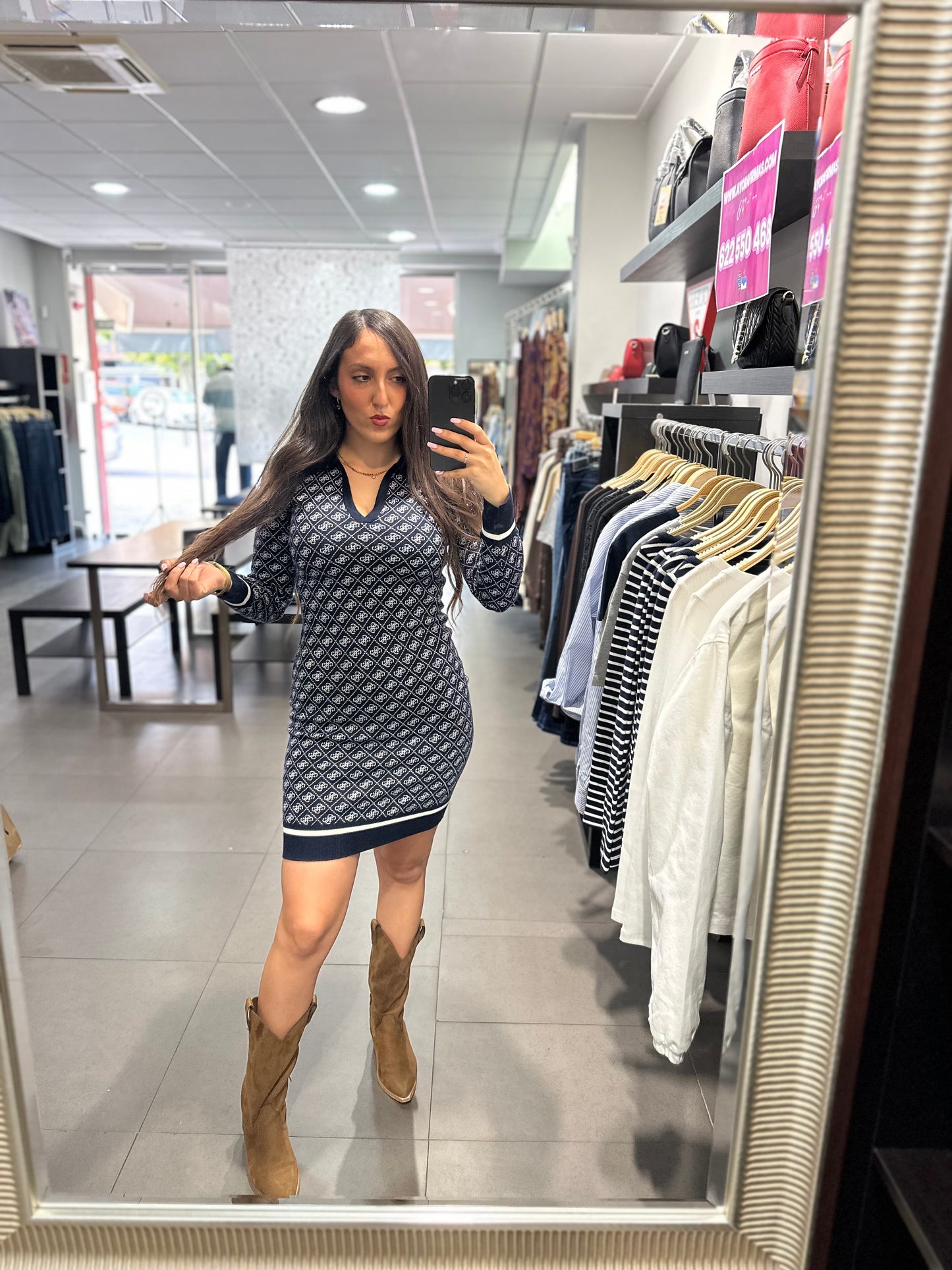 VESTIDO GUESS PUNTO AZUL MARINNO LOGO 4G CUELLO POLO