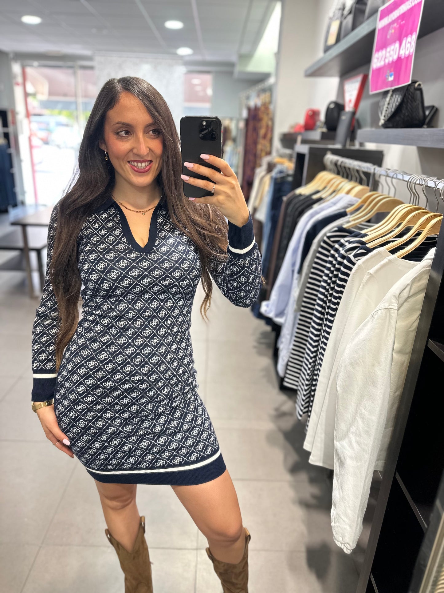 VESTIDO GUESS PUNTO AZUL MARINNO LOGO 4G CUELLO POLO