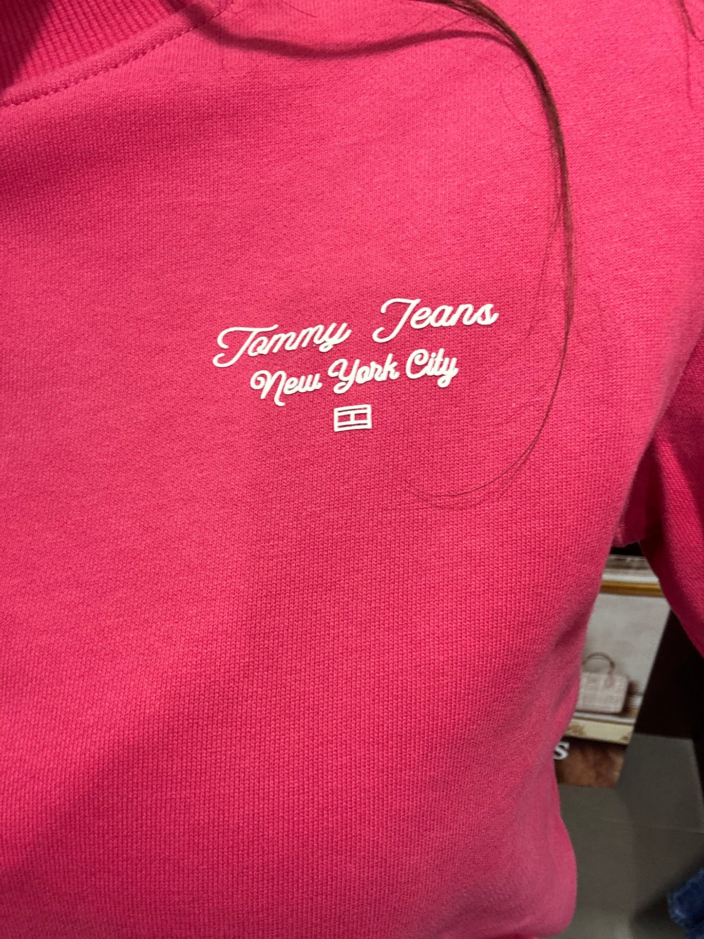 SUDADERA TOMMY JEANS FRAMBUESA