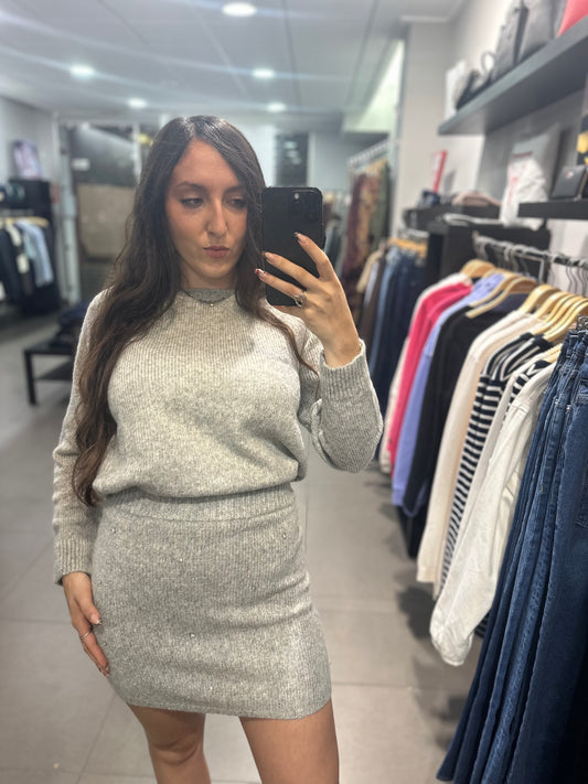 CONJUNTO TIFFOSI PUNTO GRIS FALDA BRILLOS Y JERSEY