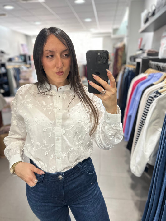 Camisa Tiffosi relieve flores