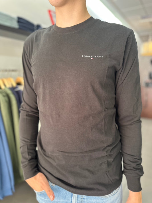 CAMISETA MANGA LARGA TOMMY JEANS NEGRA