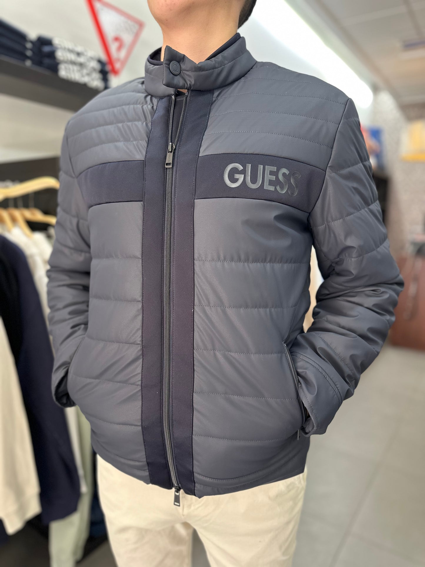 CHAQUETA GUESS AZUL MARINA HOMBRE