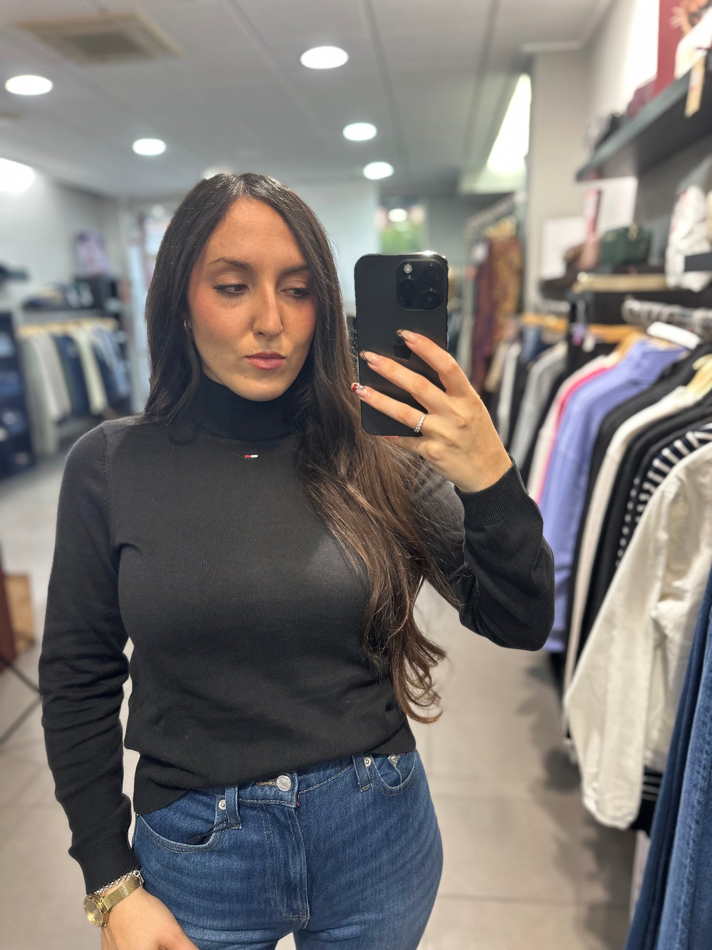 JERSEY TOMMY JEANS CUELLO ALTO NEGRO