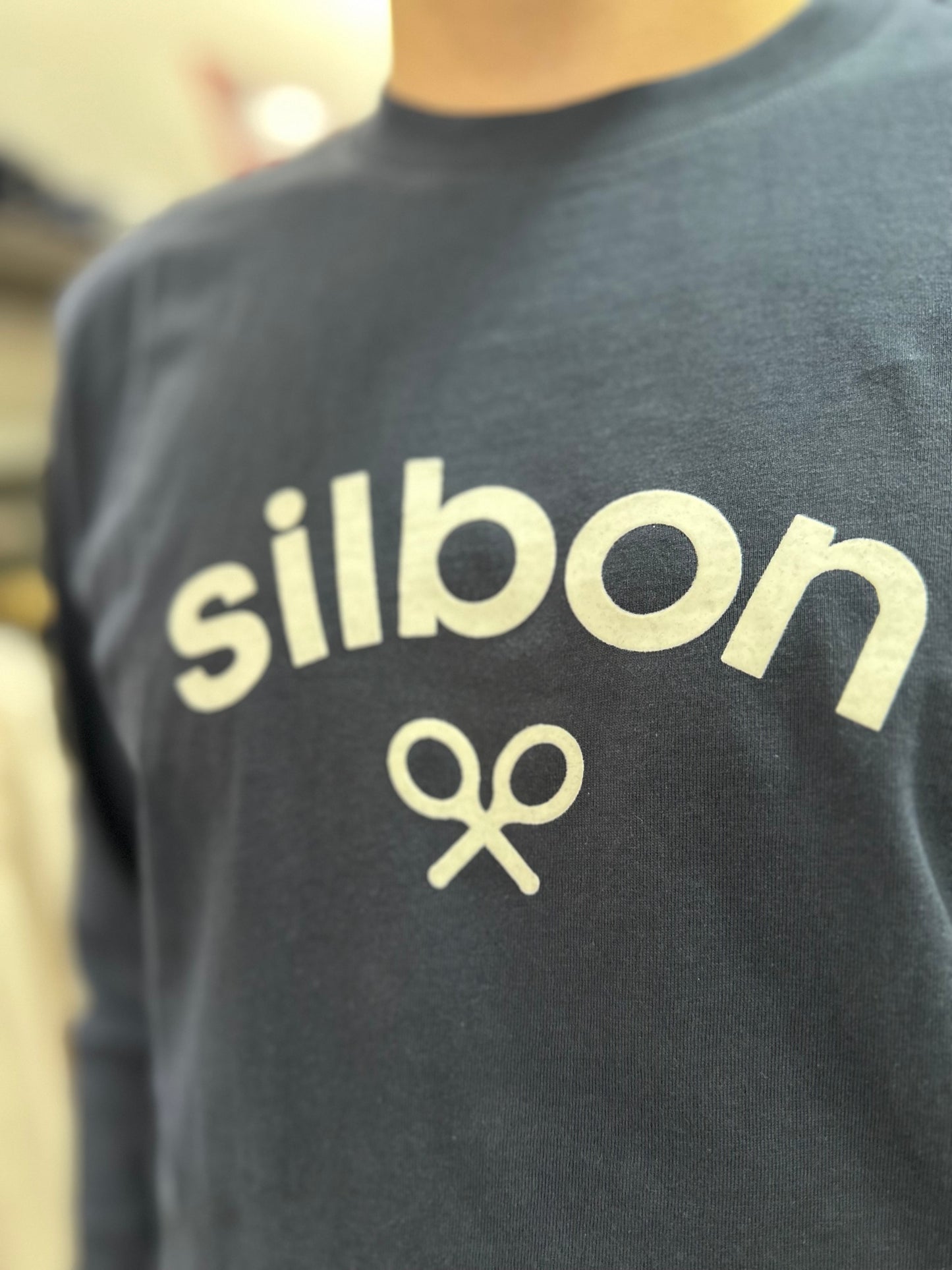CAMISETA SILBON MANGA LARGA AZUL MARINA CON LOGO
