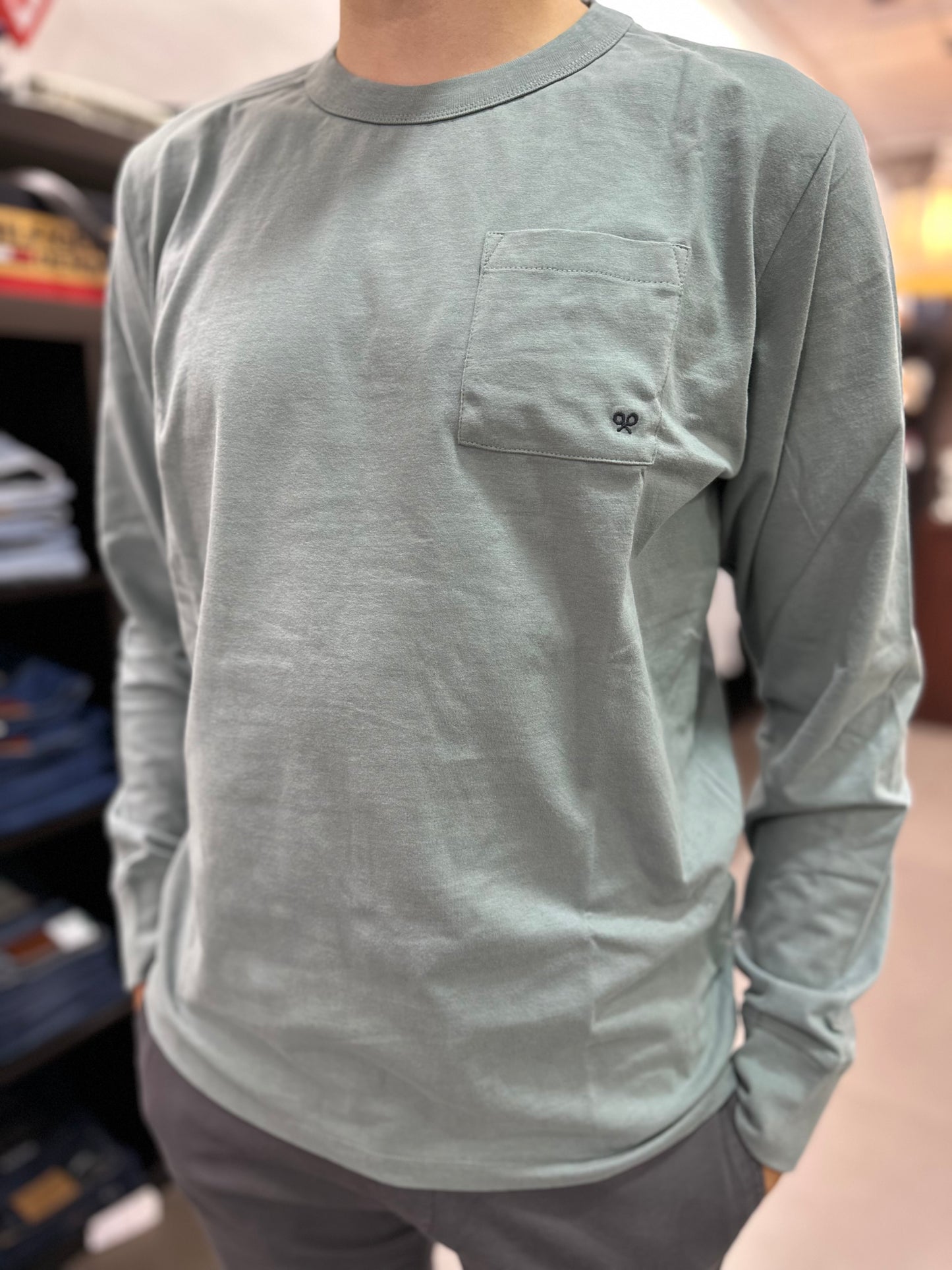 CAMISETA SILBON MANGA LARGA VERDE CON BOLSILLO