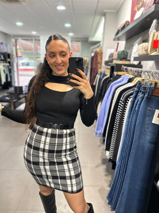 VESTIDO GUESS PUNTO CON CINTURON