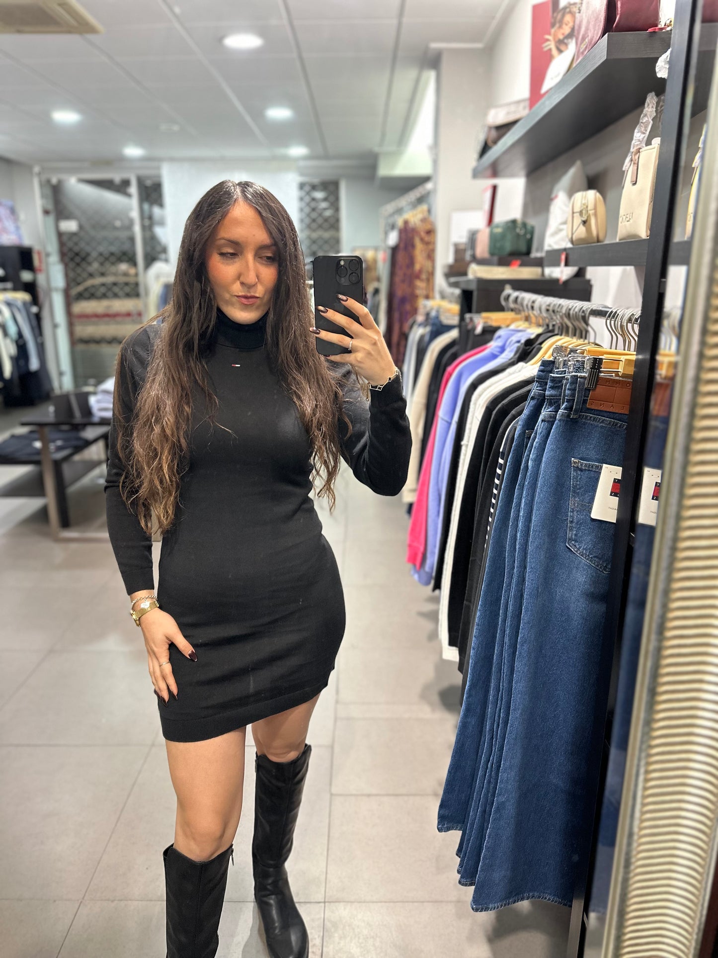 VESTIDO TOMMY JEANS NEGRO CUELLO ALTO
