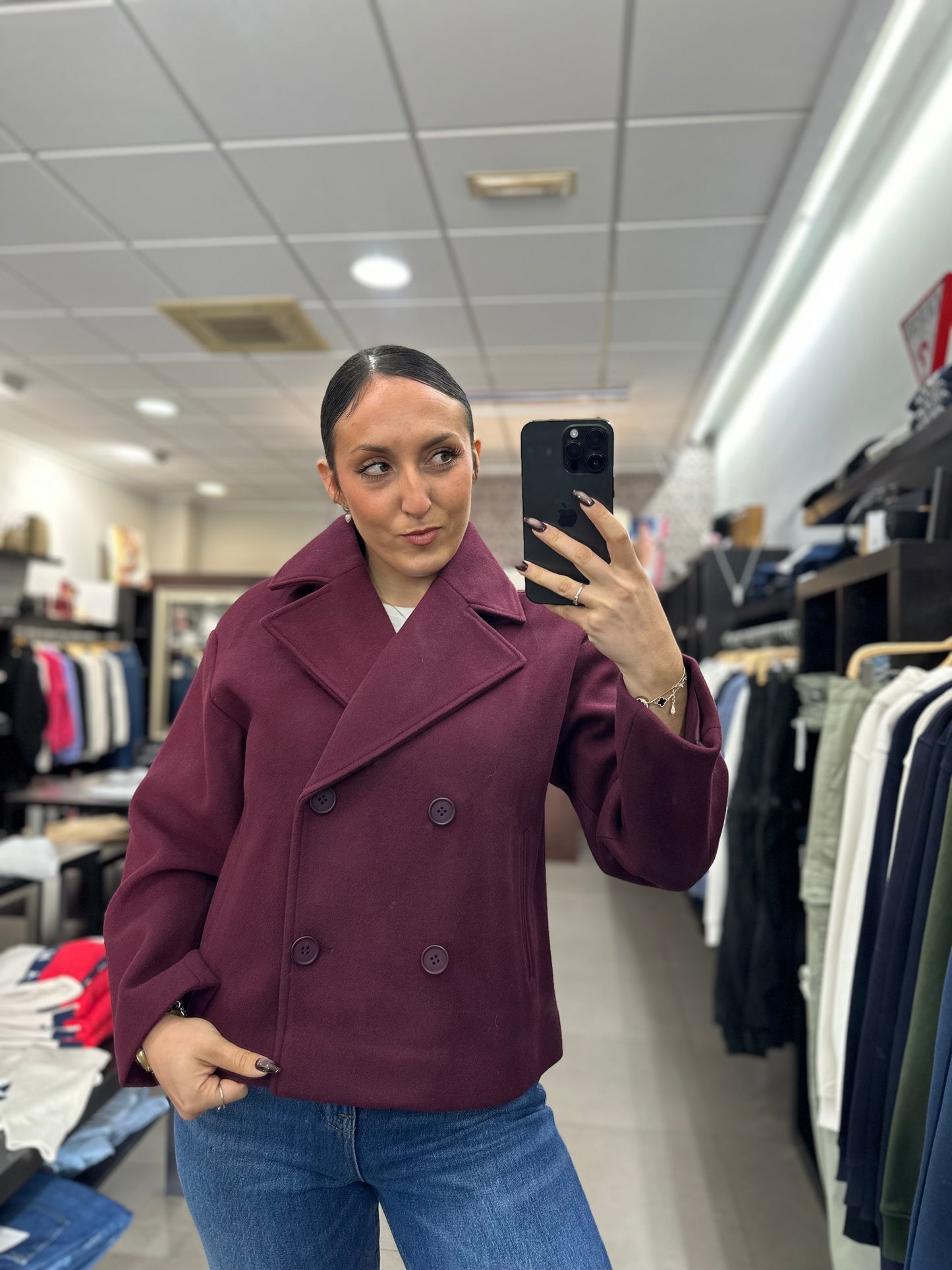 ABRIGO TIFFOSI CORTO PAÑO TINTO