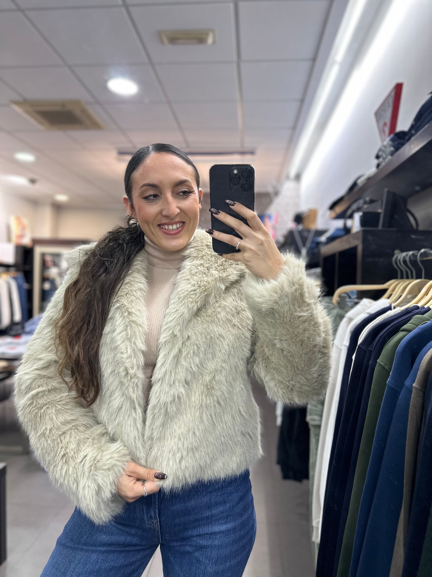 ABRIGO PELO TIFFOSI BEIGE