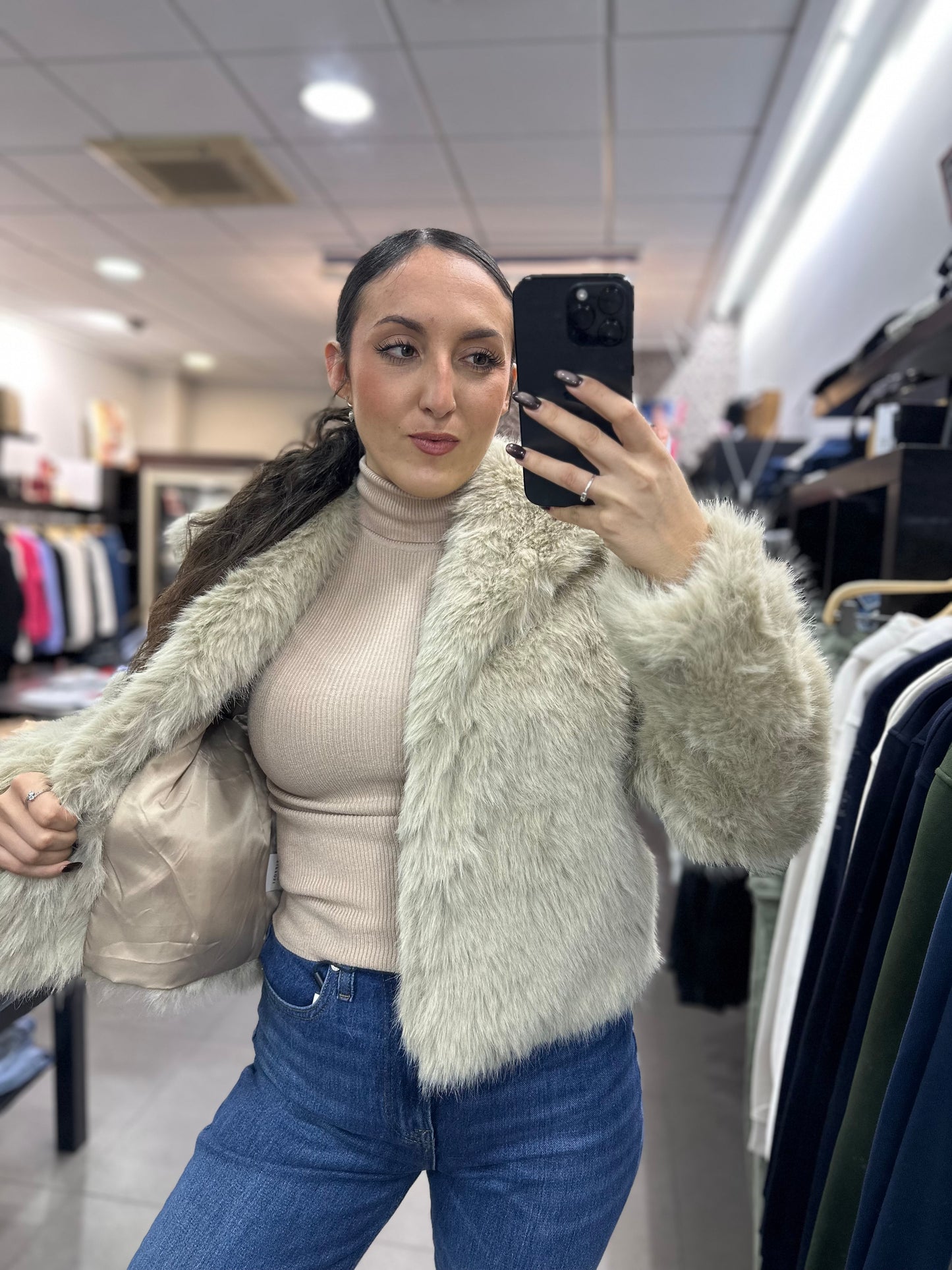 ABRIGO PELO TIFFOSI BEIGE