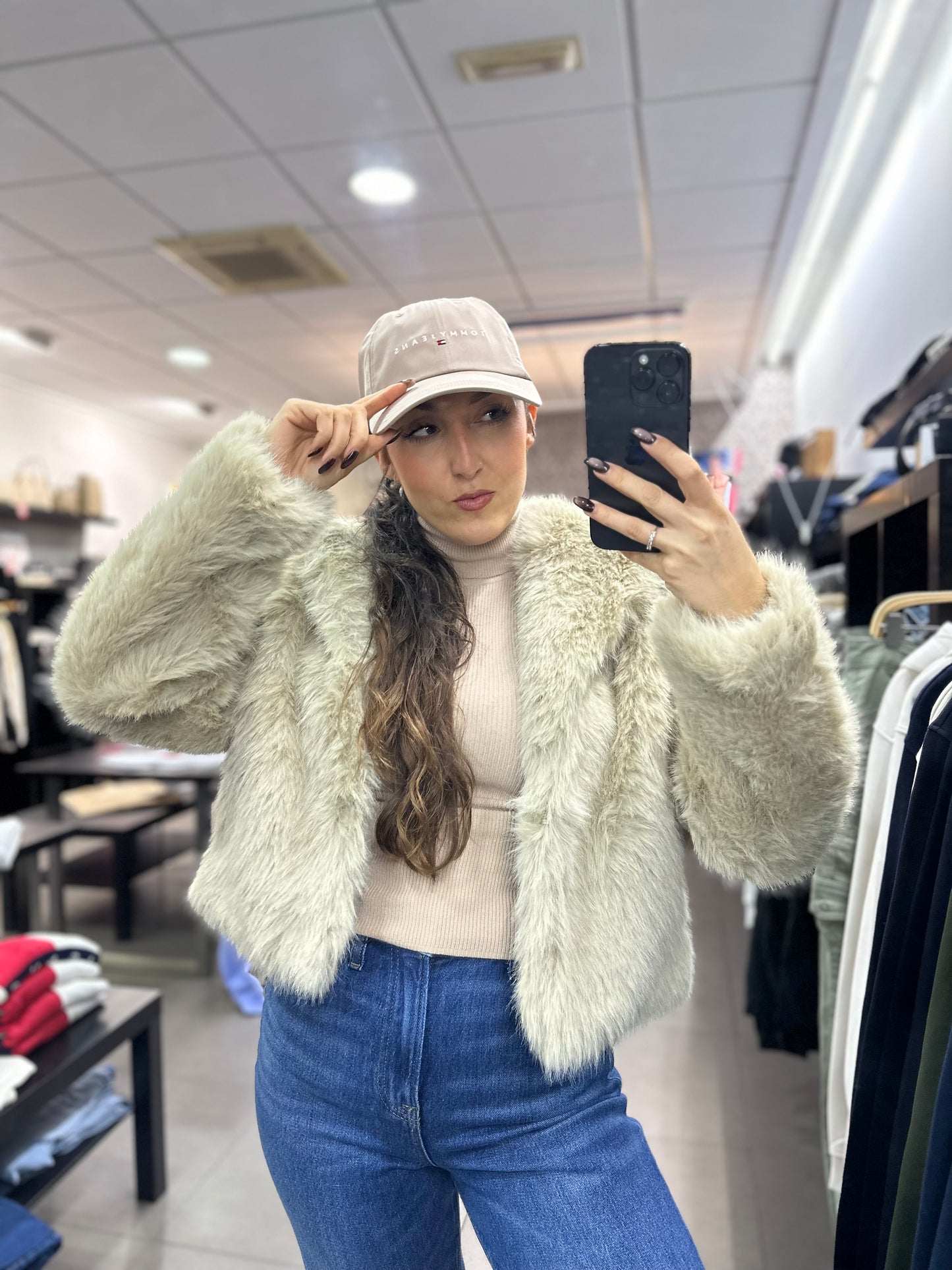 ABRIGO PELO TIFFOSI BEIGE