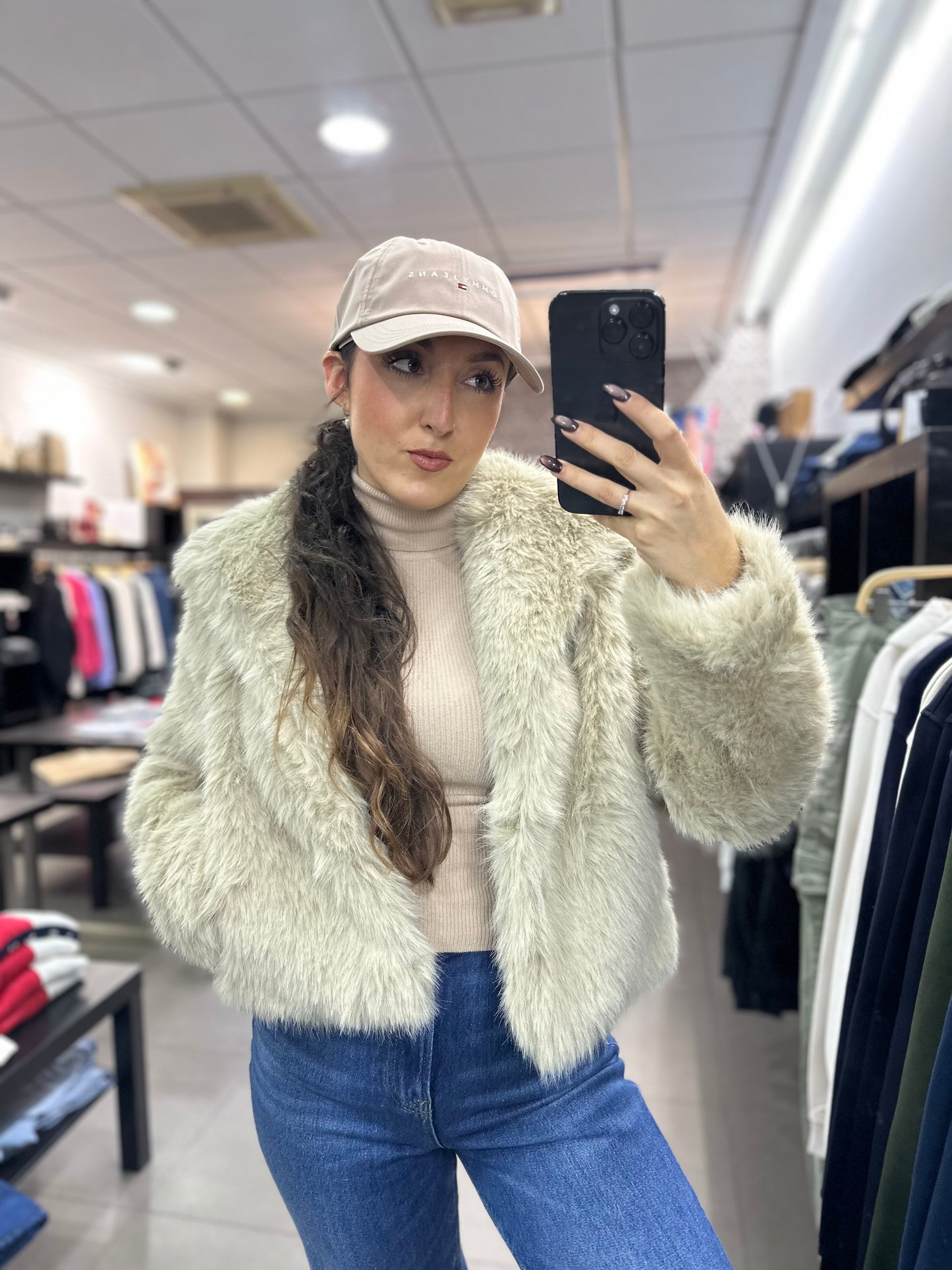 ABRIGO PELO TIFFOSI BEIGE