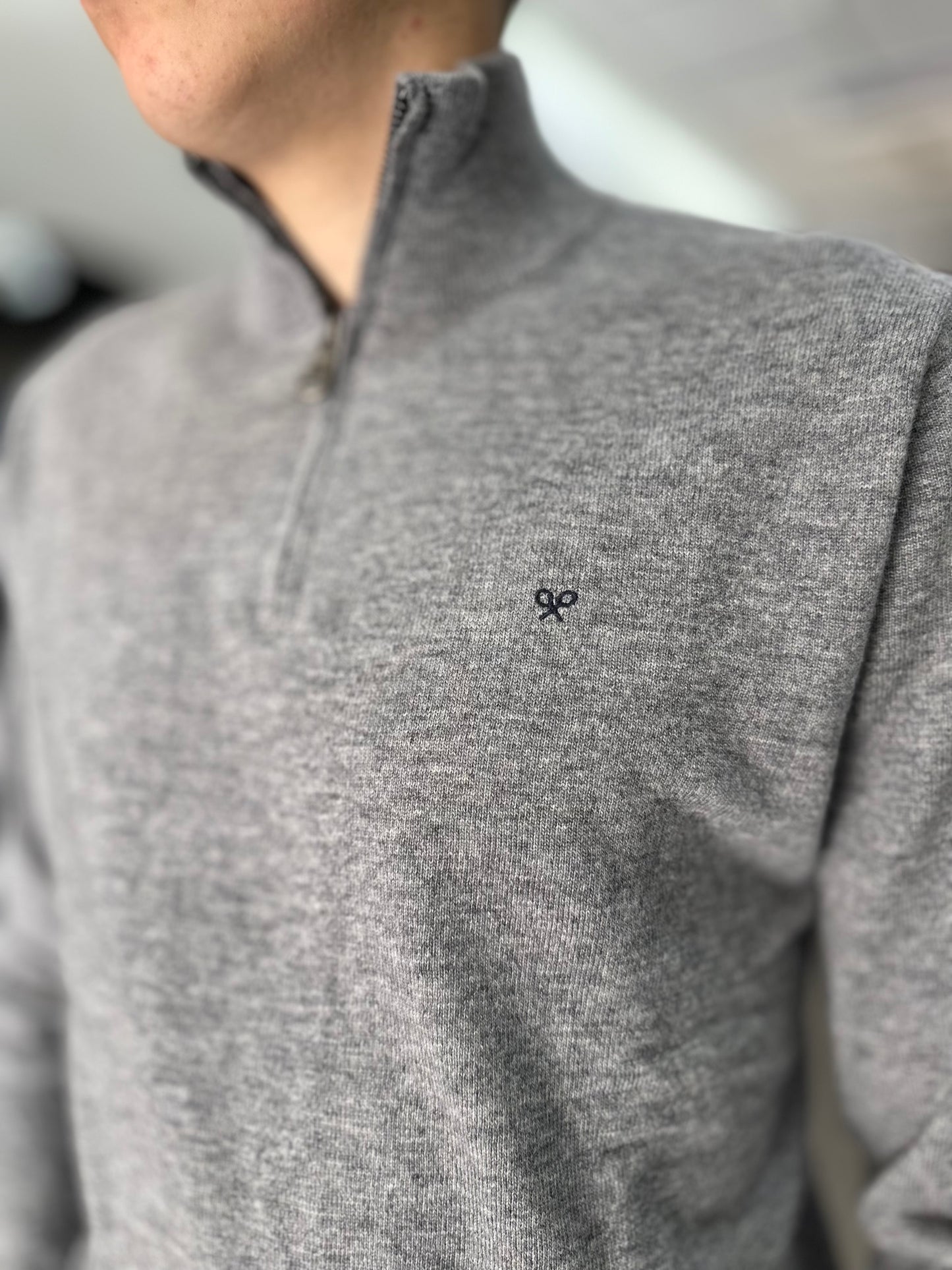 JERSEY SILBON CUELLO CREMALLERA GRIS