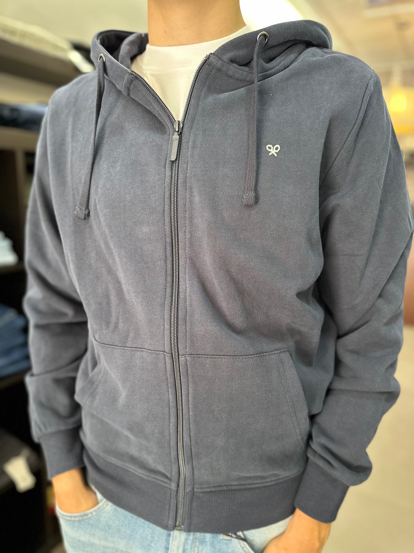 SUDADERA SILBON CON CREMALLERA Y CAPUCHA AZUL MARINA