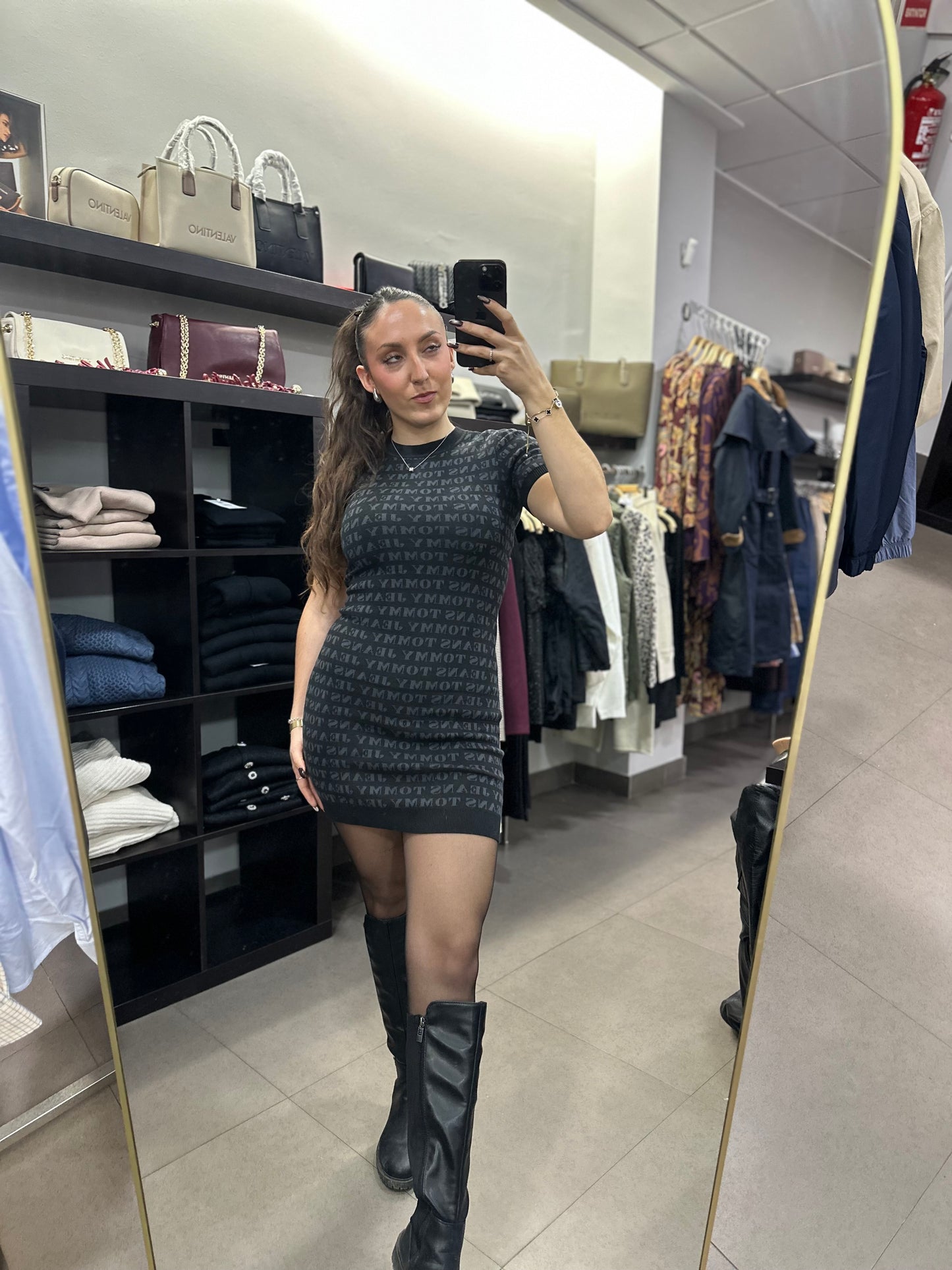 VESTIDO TOMMY JEANS PUNTO ESTAMPADO ALL OVER