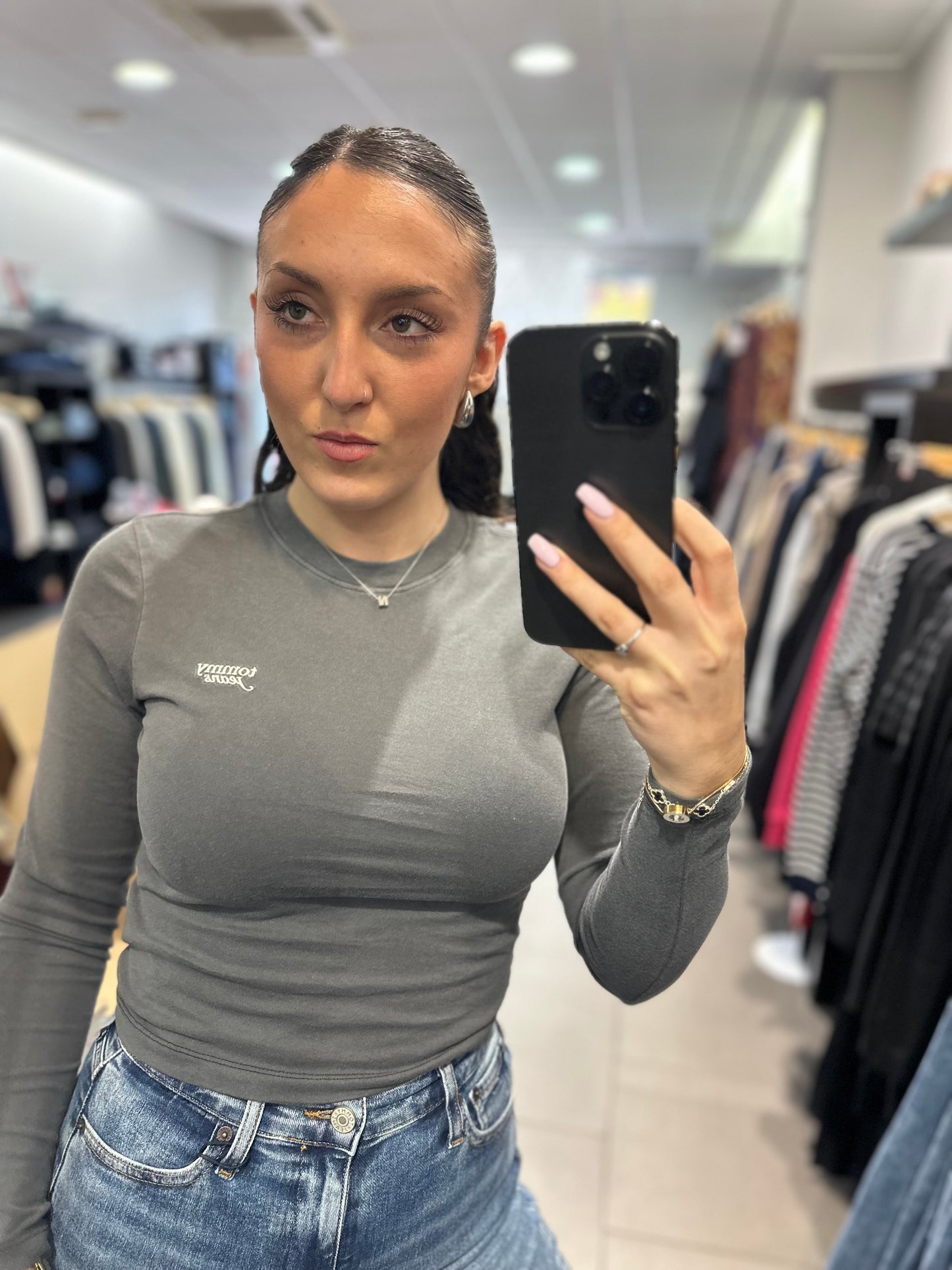 Camiseta Tommy Jeans gris manga larga
