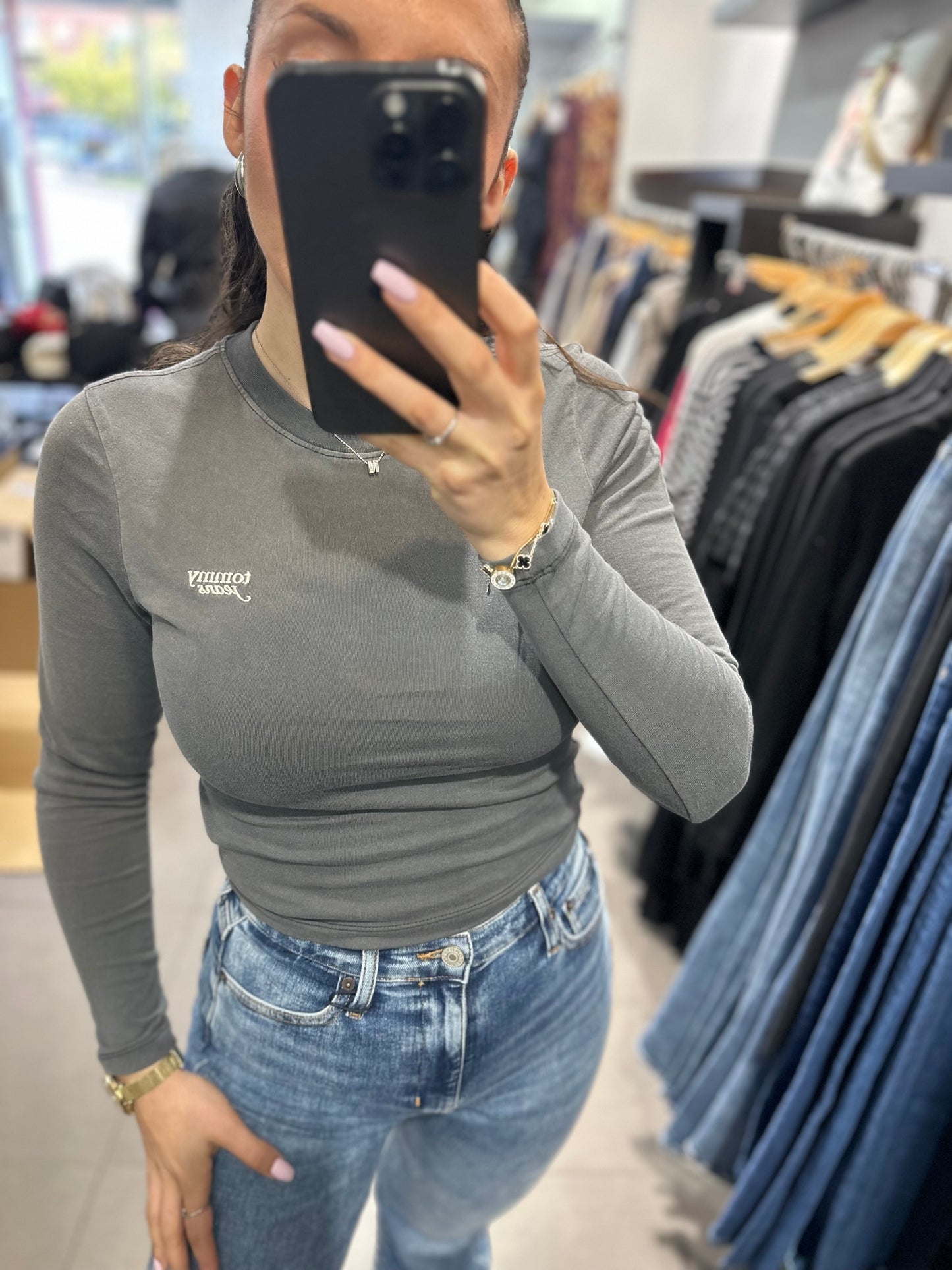 Camiseta Tommy Jeans gris manga larga