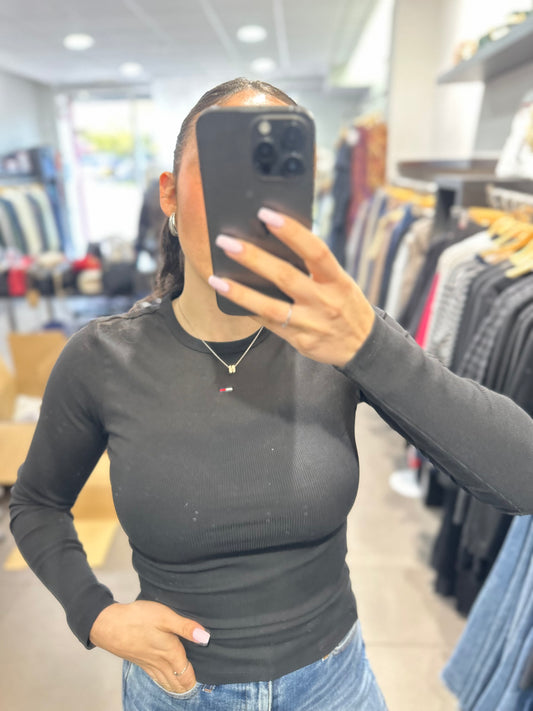 CAMISETA TOMMY JEANS CANALÉ NEGRO