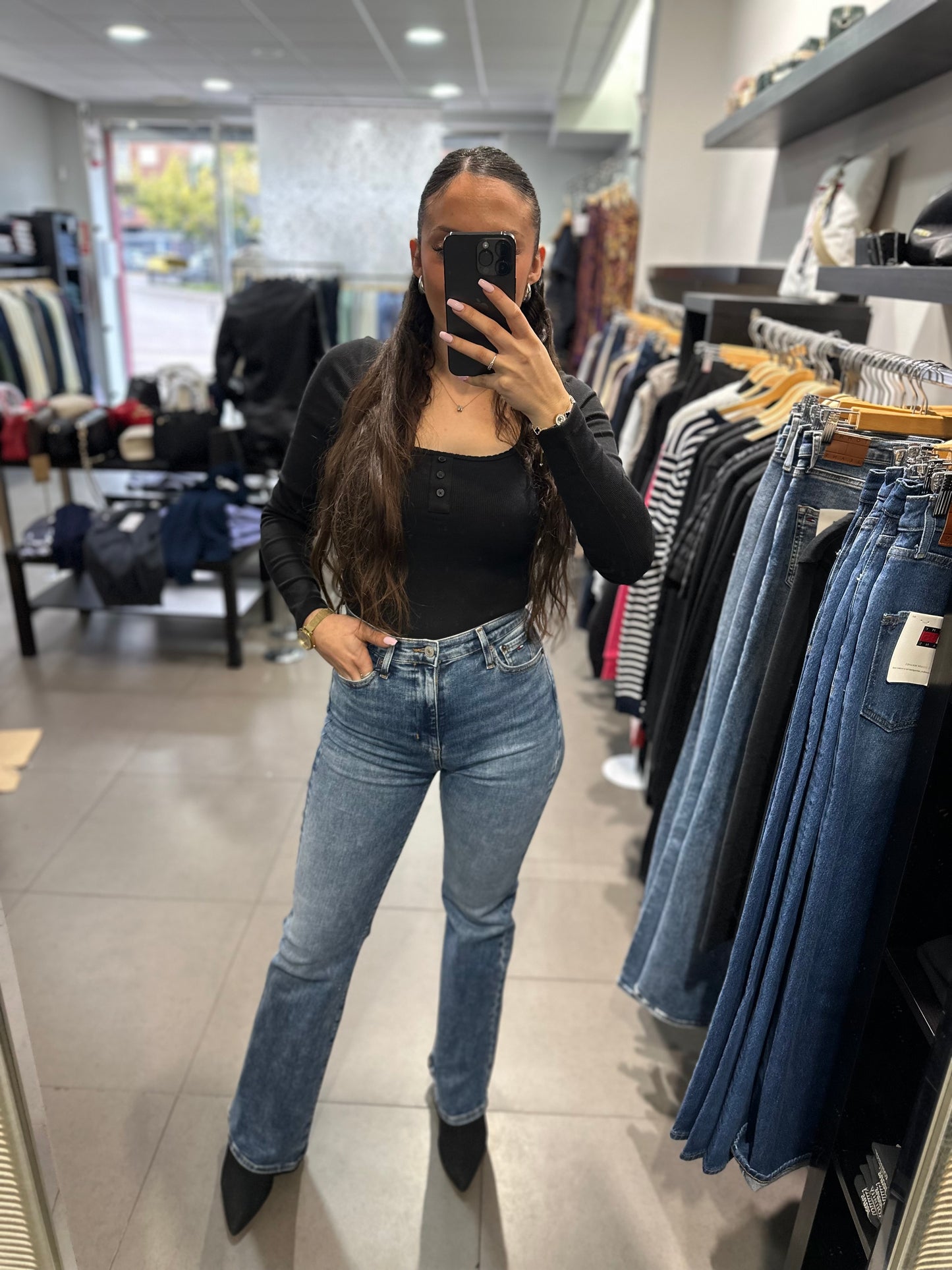 VAQUERO TOMMY JEANS CAMPANA