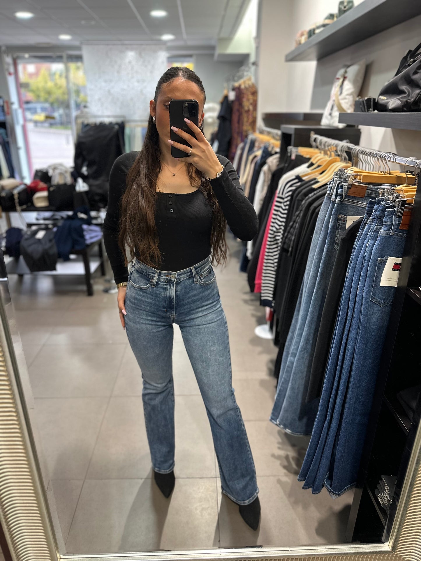 VAQUERO TOMMY JEANS CAMPANA