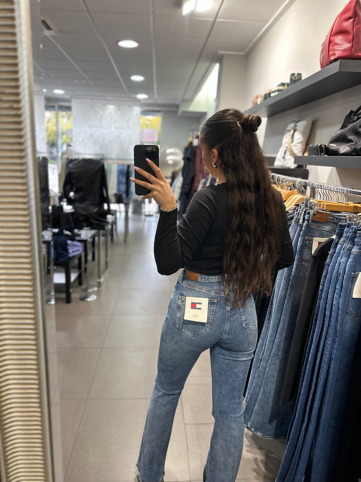 VAQUERO TOMMY JEANS CAMPANA