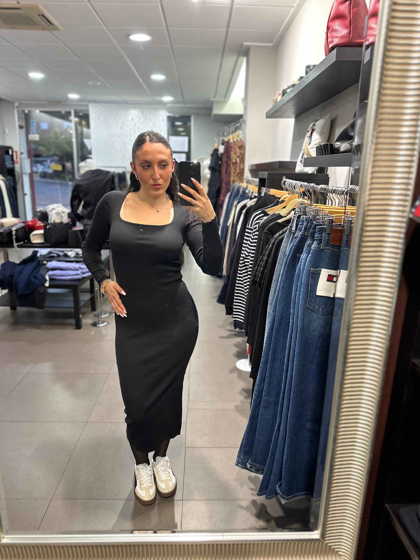 VESTIDO TOMMY JEANS CANALÉ NEGRO MIDI