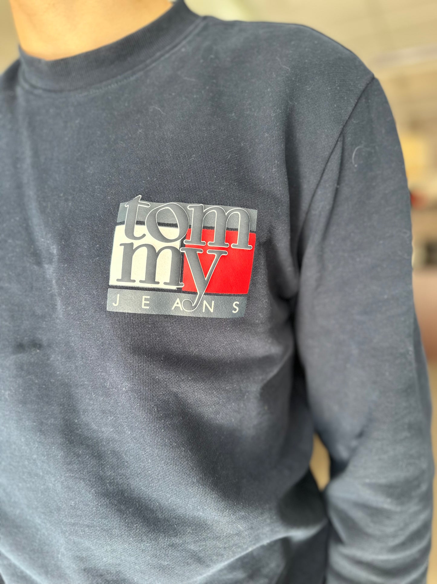 CHÁNDAL TOMMY AZUL MARINO LOGO NUEVO
