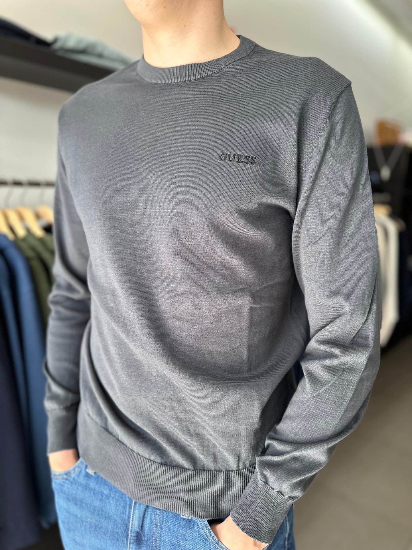 JERSEY GUESS GRIS