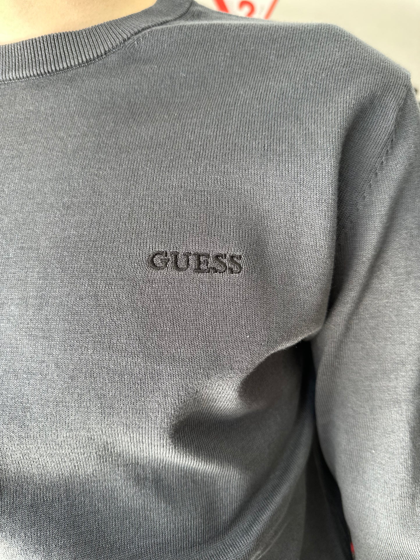 JERSEY GUESS GRIS