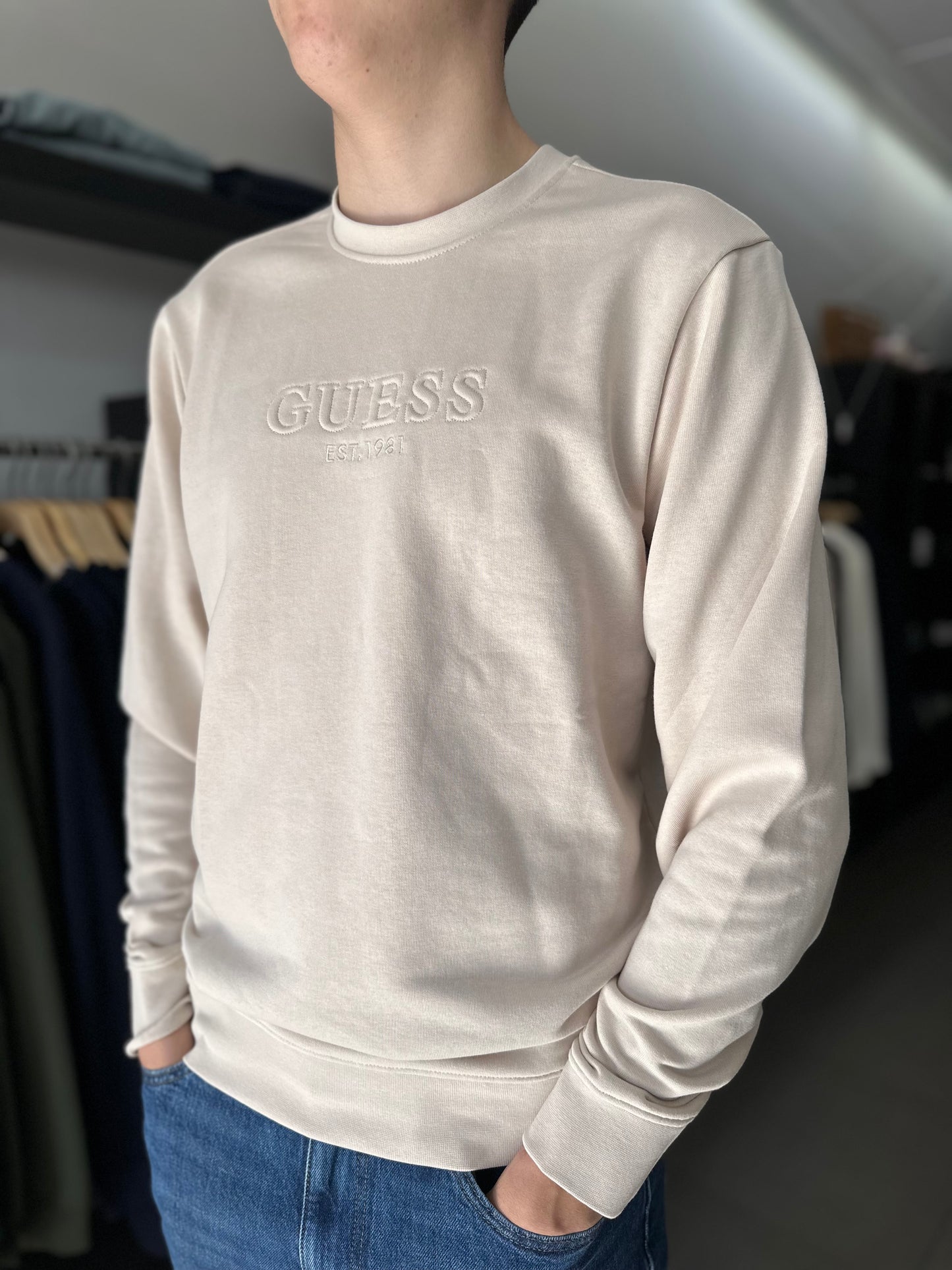 SUDADERA GUESS CREMA
