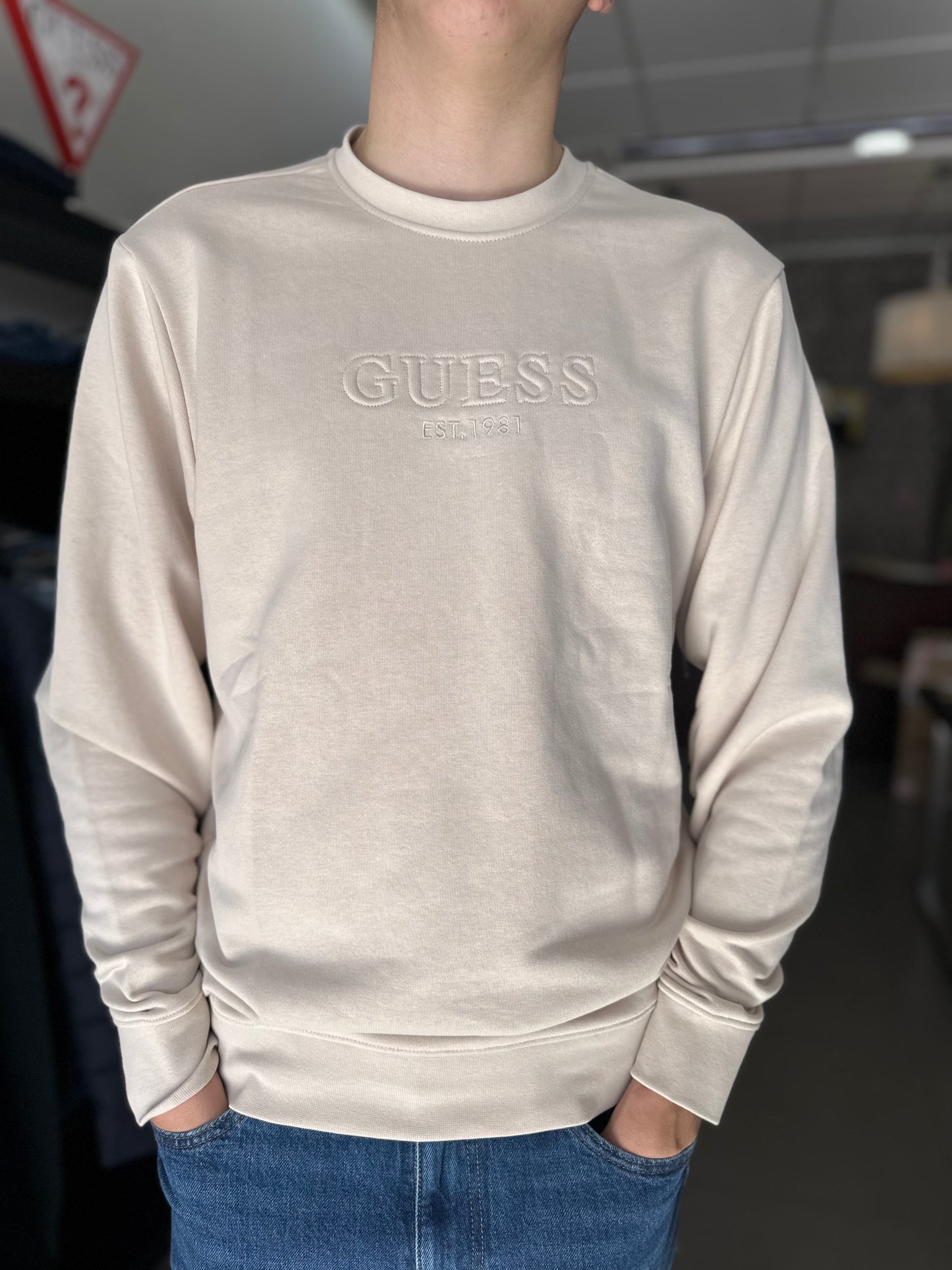 SUDADERA GUESS CREMA