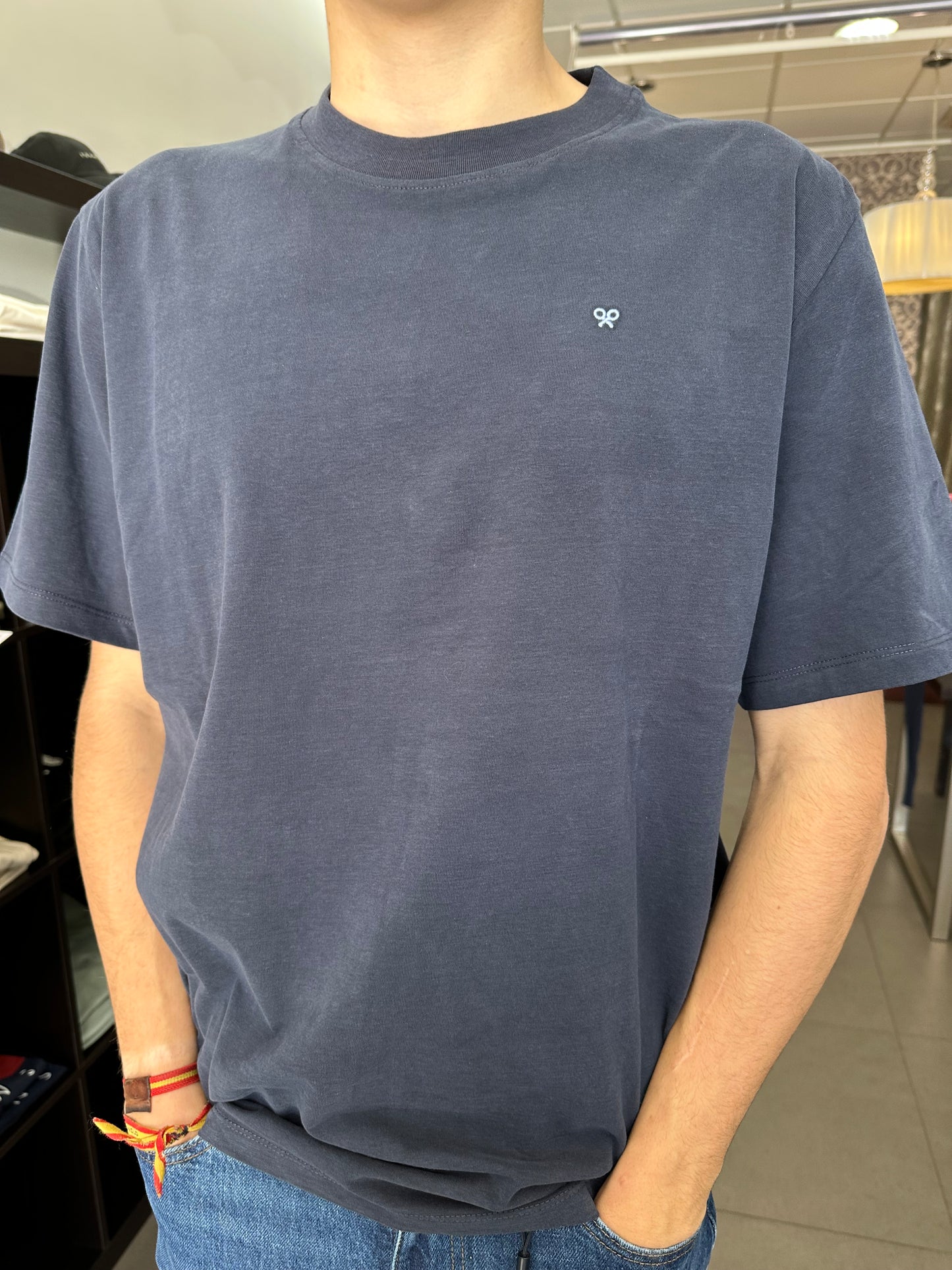 CAMISETA SILBON MARINA CON LOGO EN LA ESPALDA